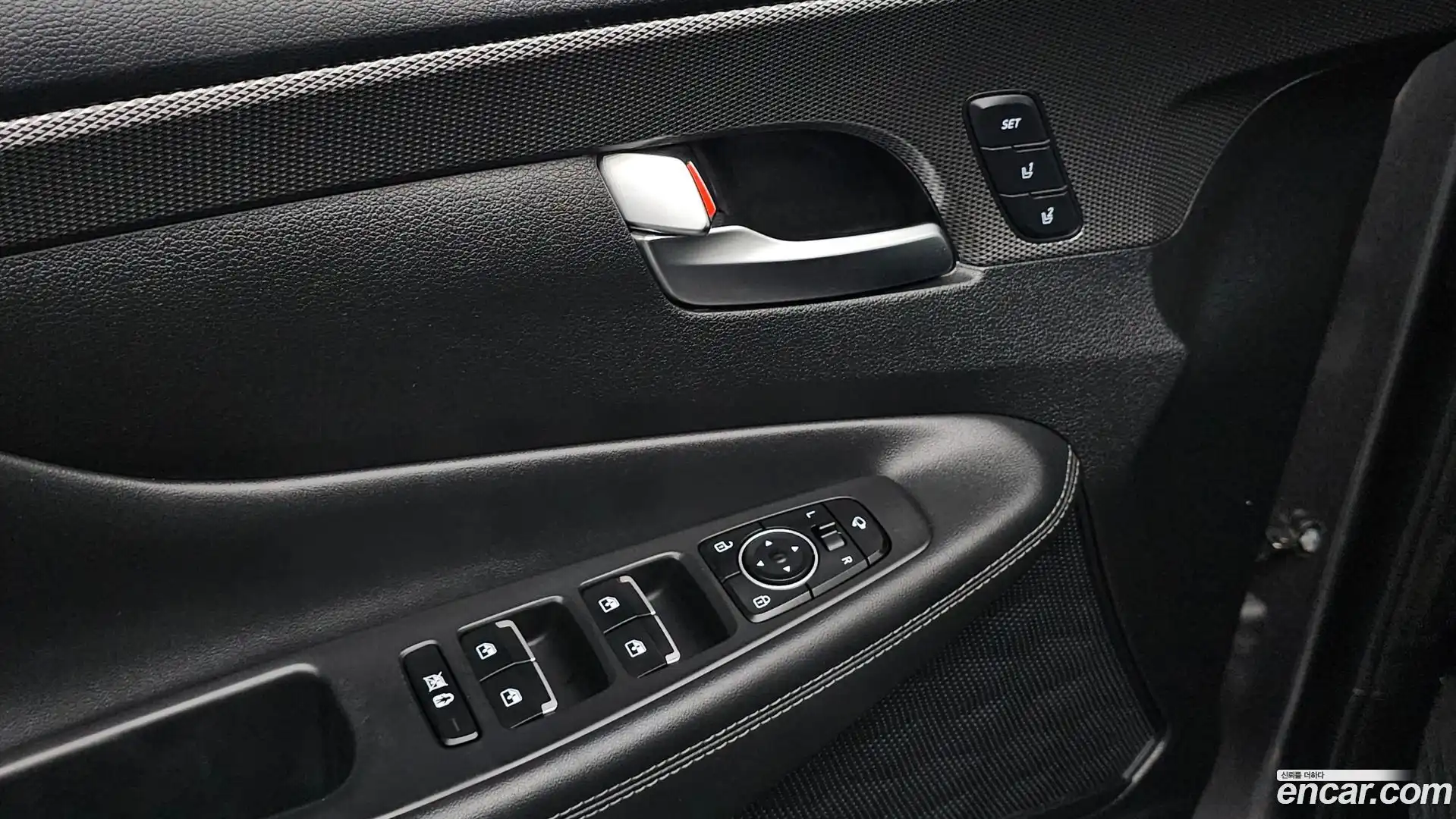 Santafe Hyundai 2019.7-OPTION-040