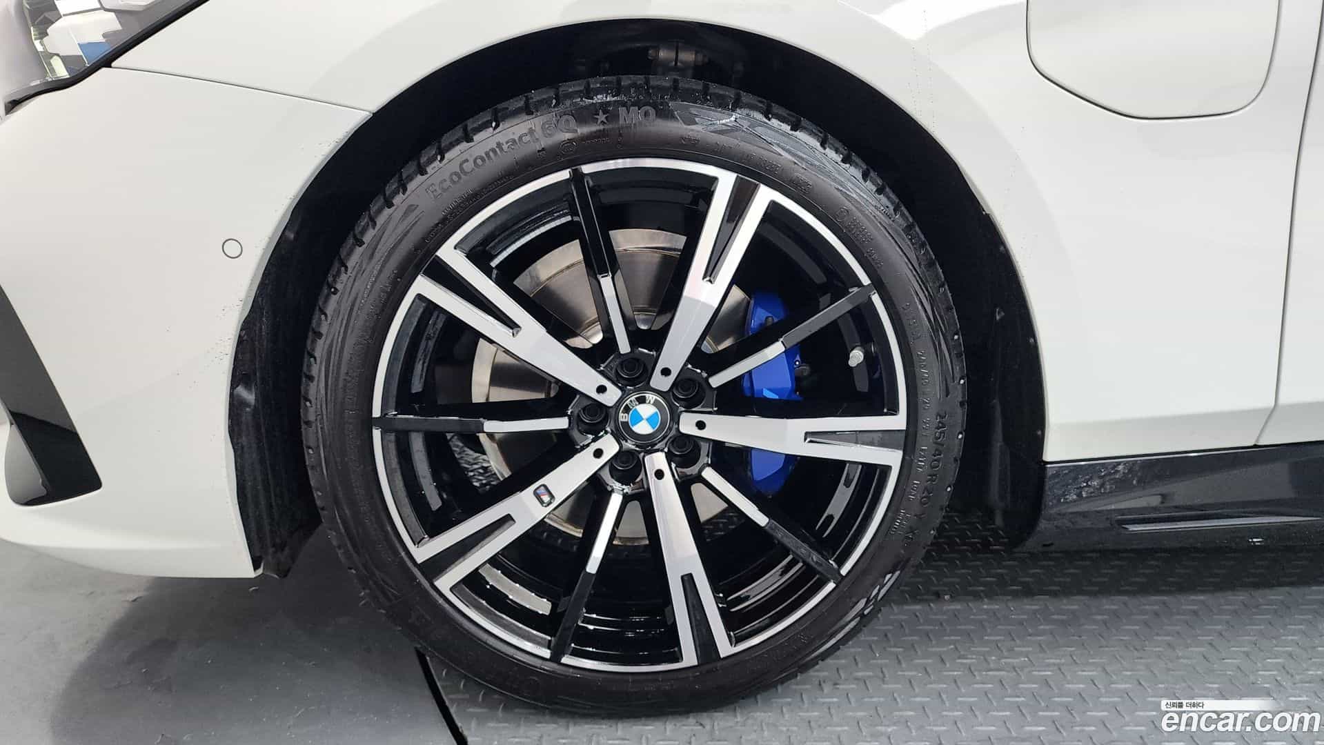 5-Series BMW 2025.7-OUTER-005