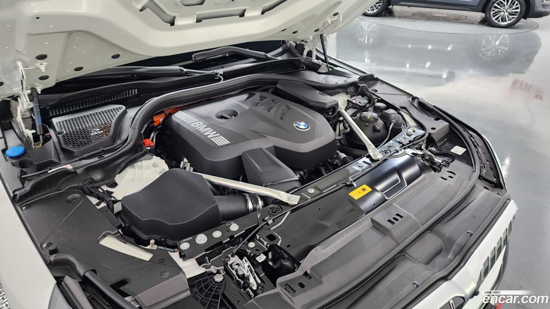 5-Series BMW 2025.7-OUTER-006