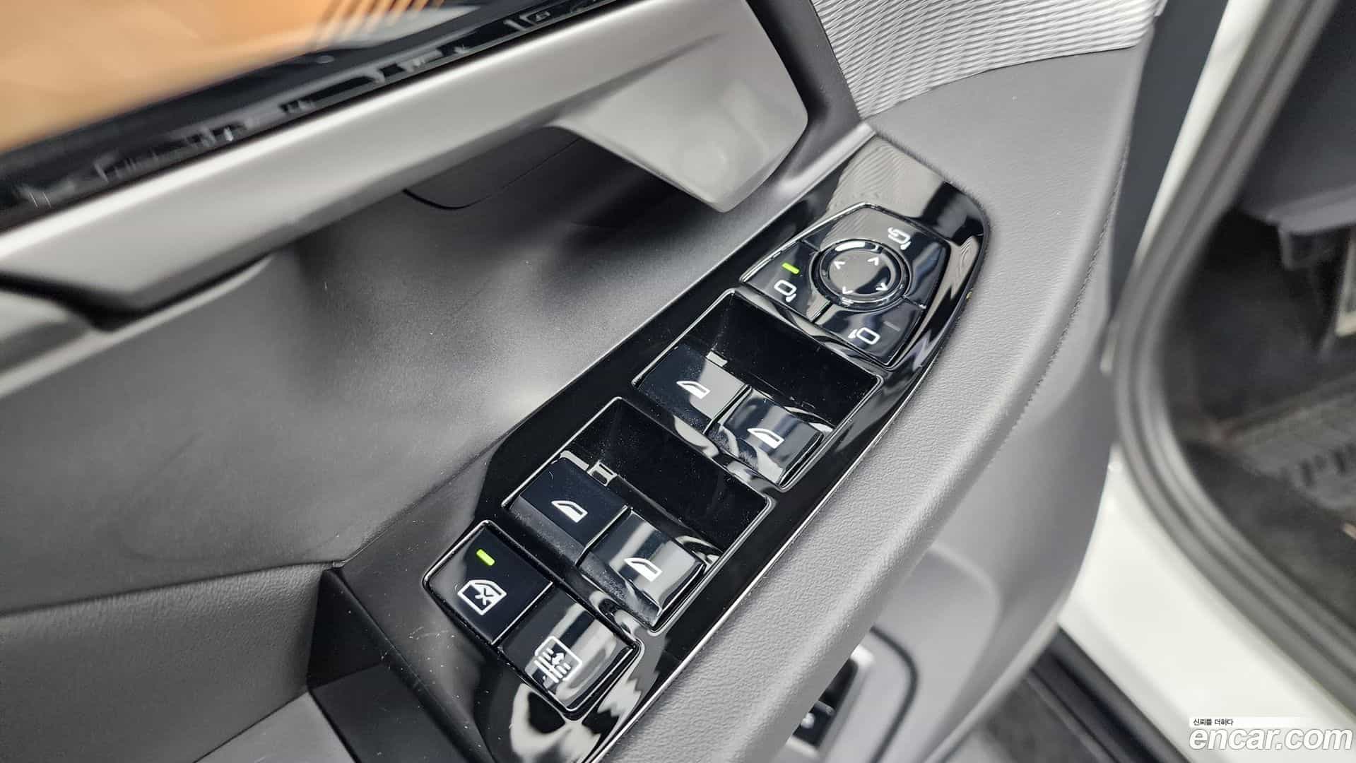 5-Series BMW 2025.7-OPTION-042