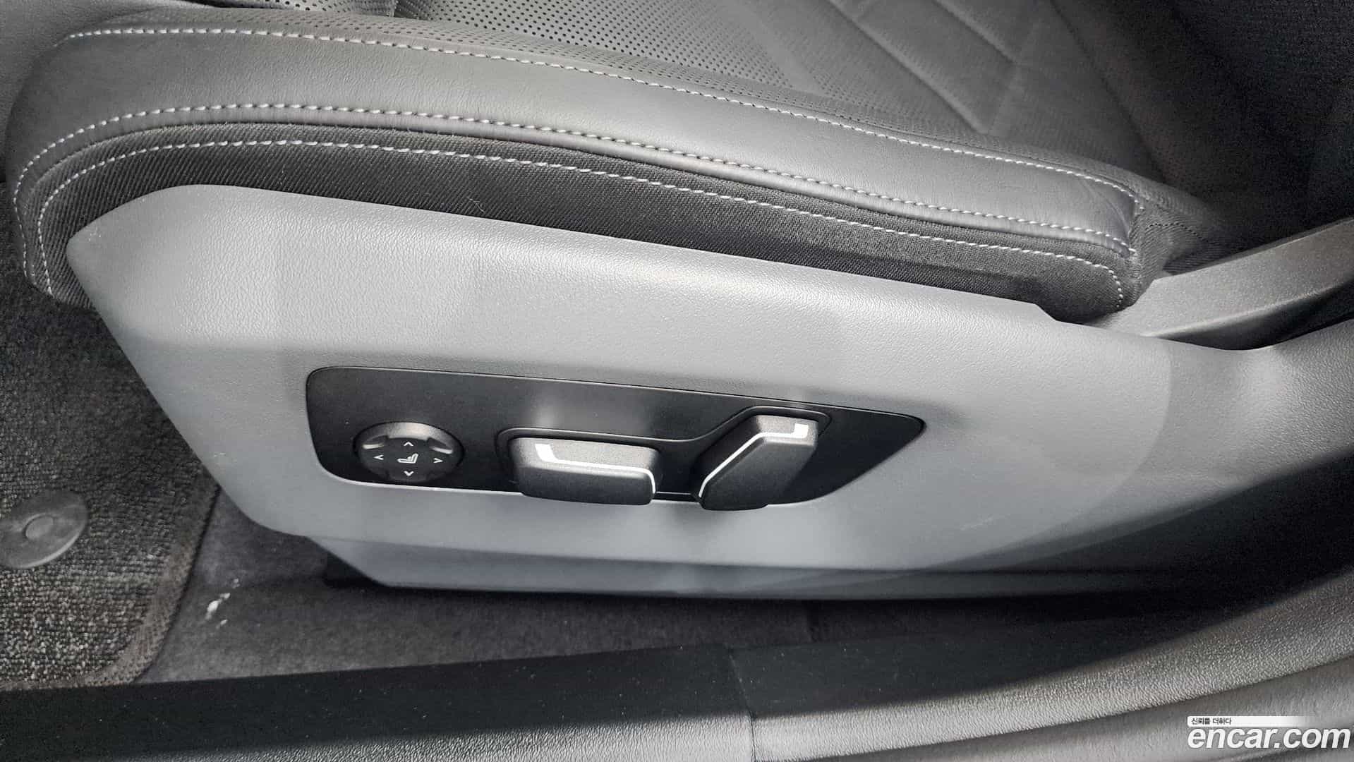 5-Series BMW 2025.7-OPTION-044