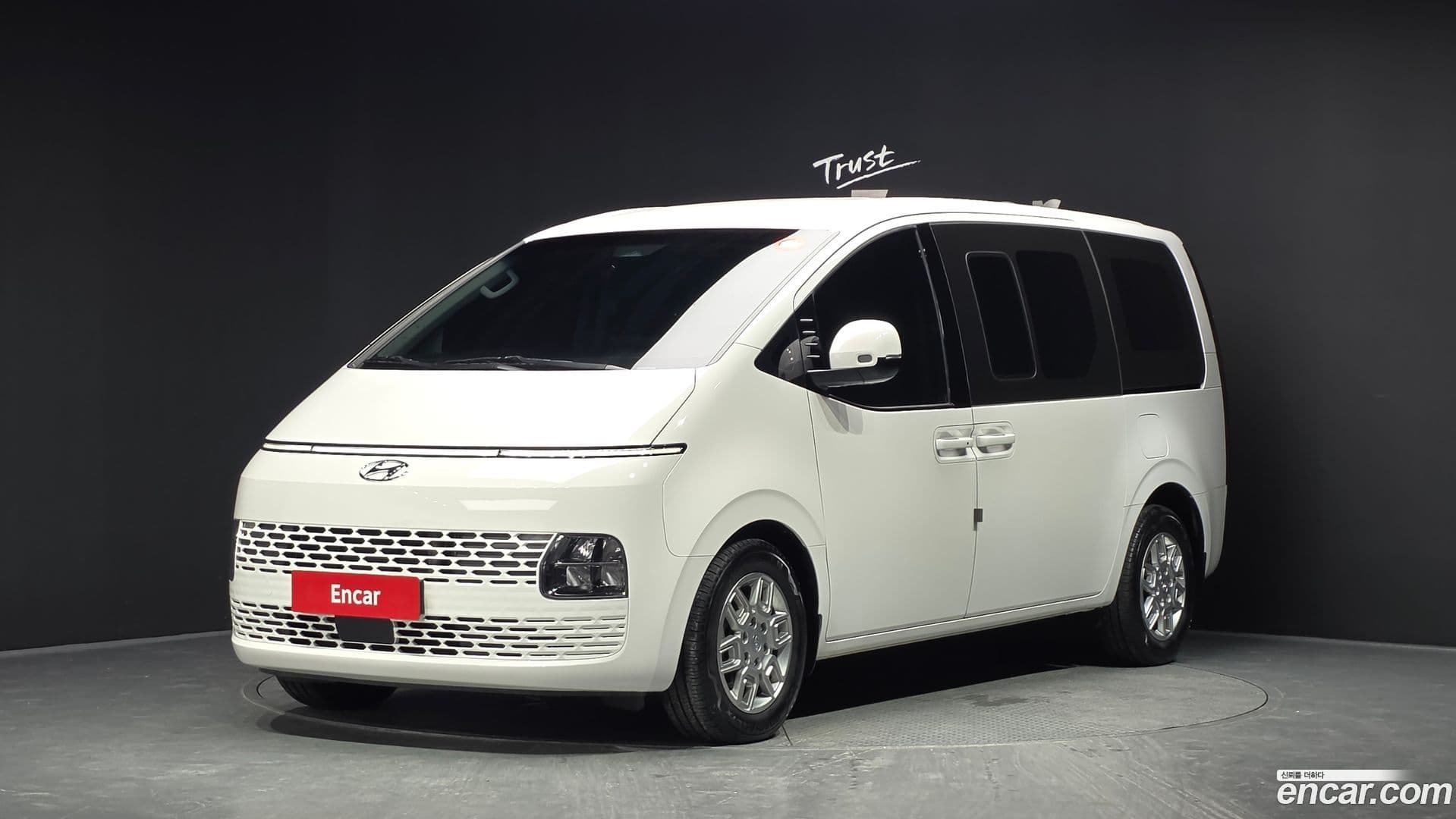 Main__Slider__Photo:Staria Hyundai 2022.11-0