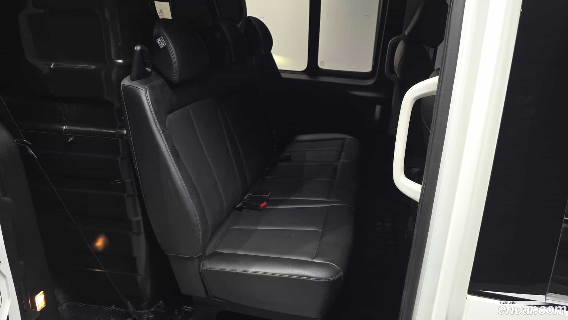 Staria Hyundai 2022.11-OPTION-015