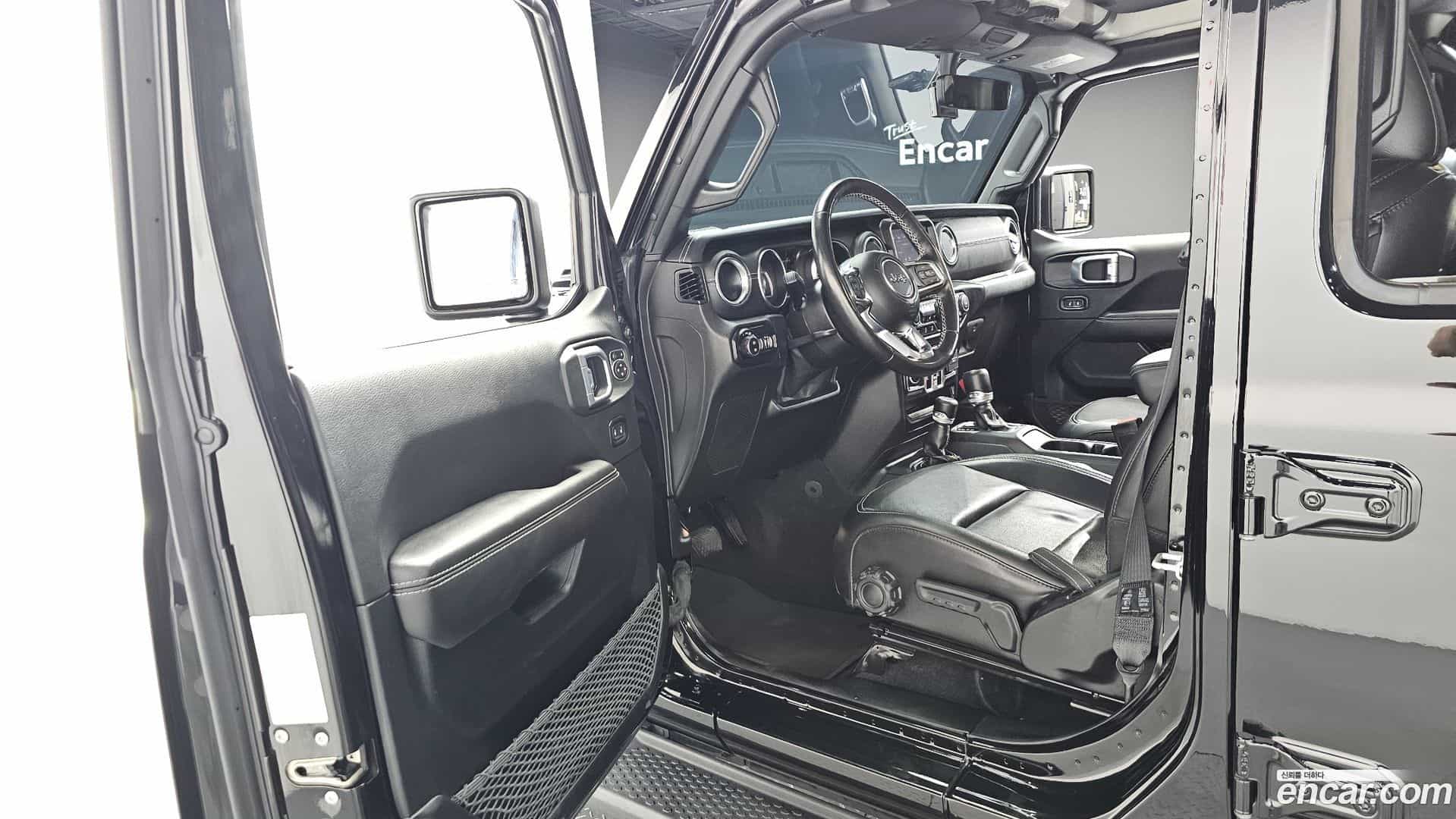 Wrangler Jeep 2021.10-INNER-010