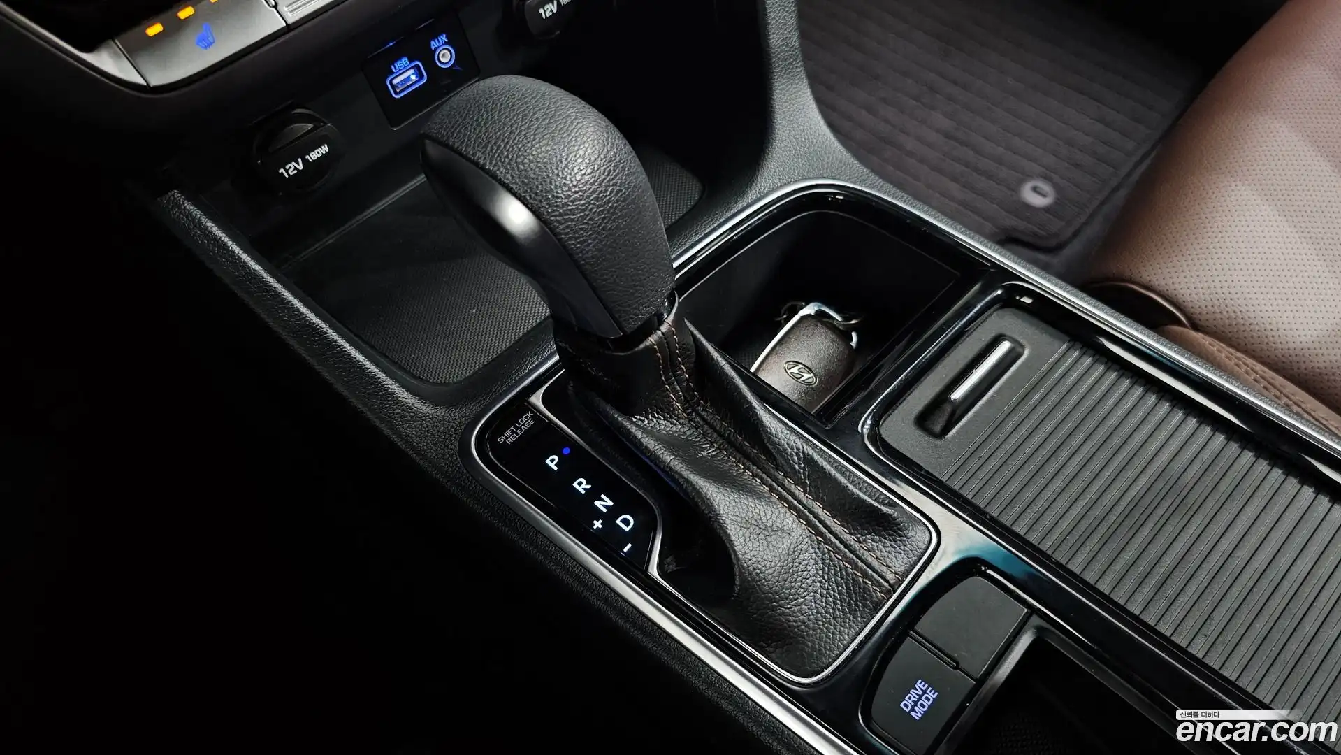 Sonata Hyundai 2017.2-INNER-009