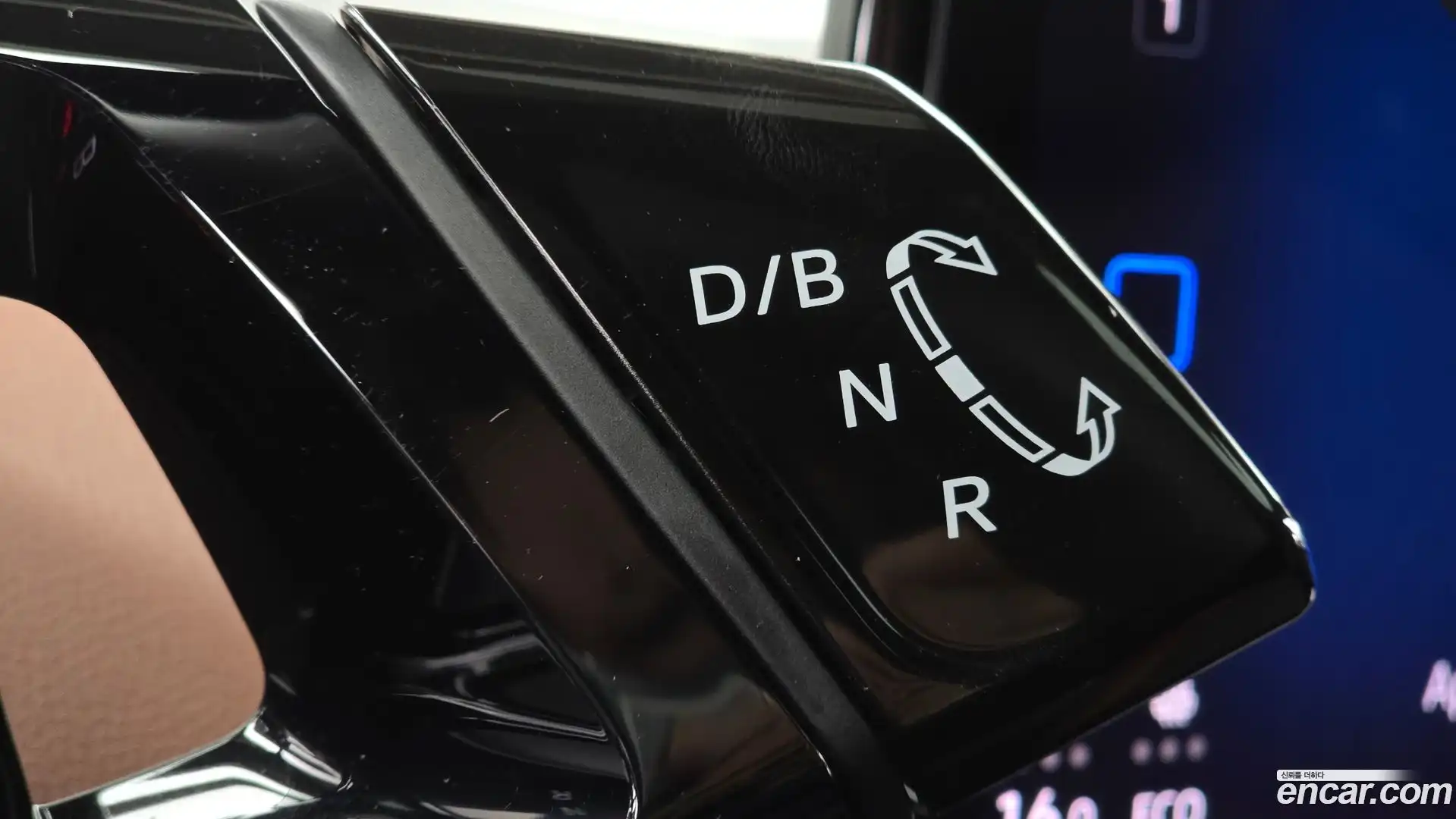 ID.4 Volkswagen 2023.11-INNER-009
