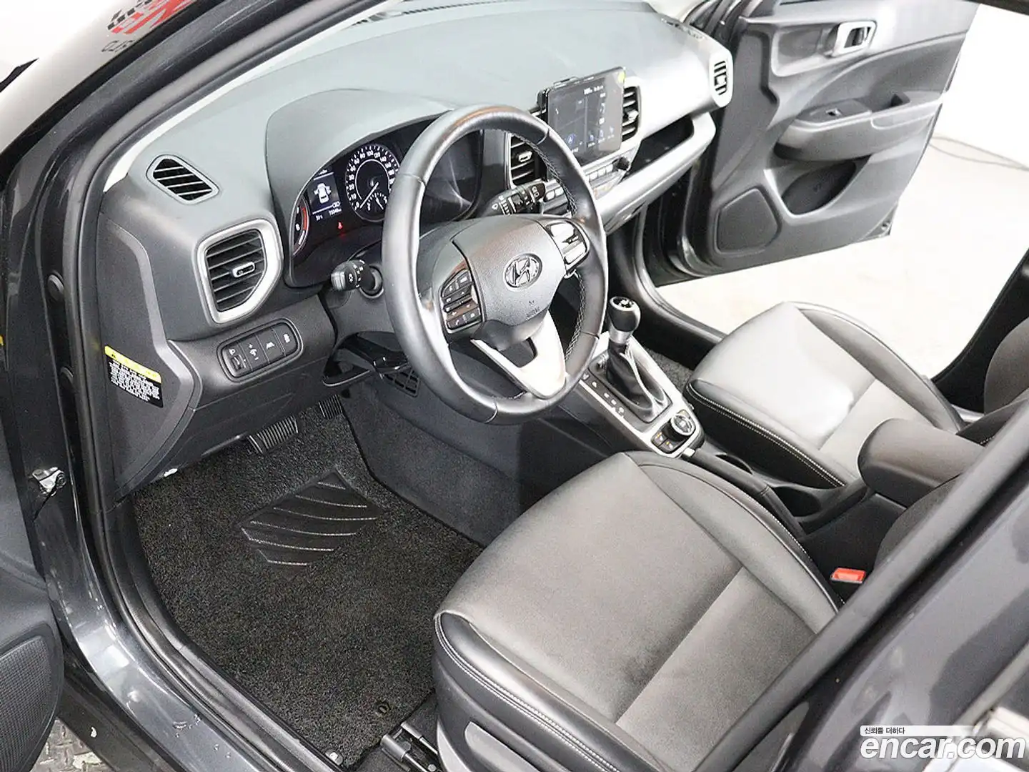 Venue Hyundai 2020.3-OPTION-015