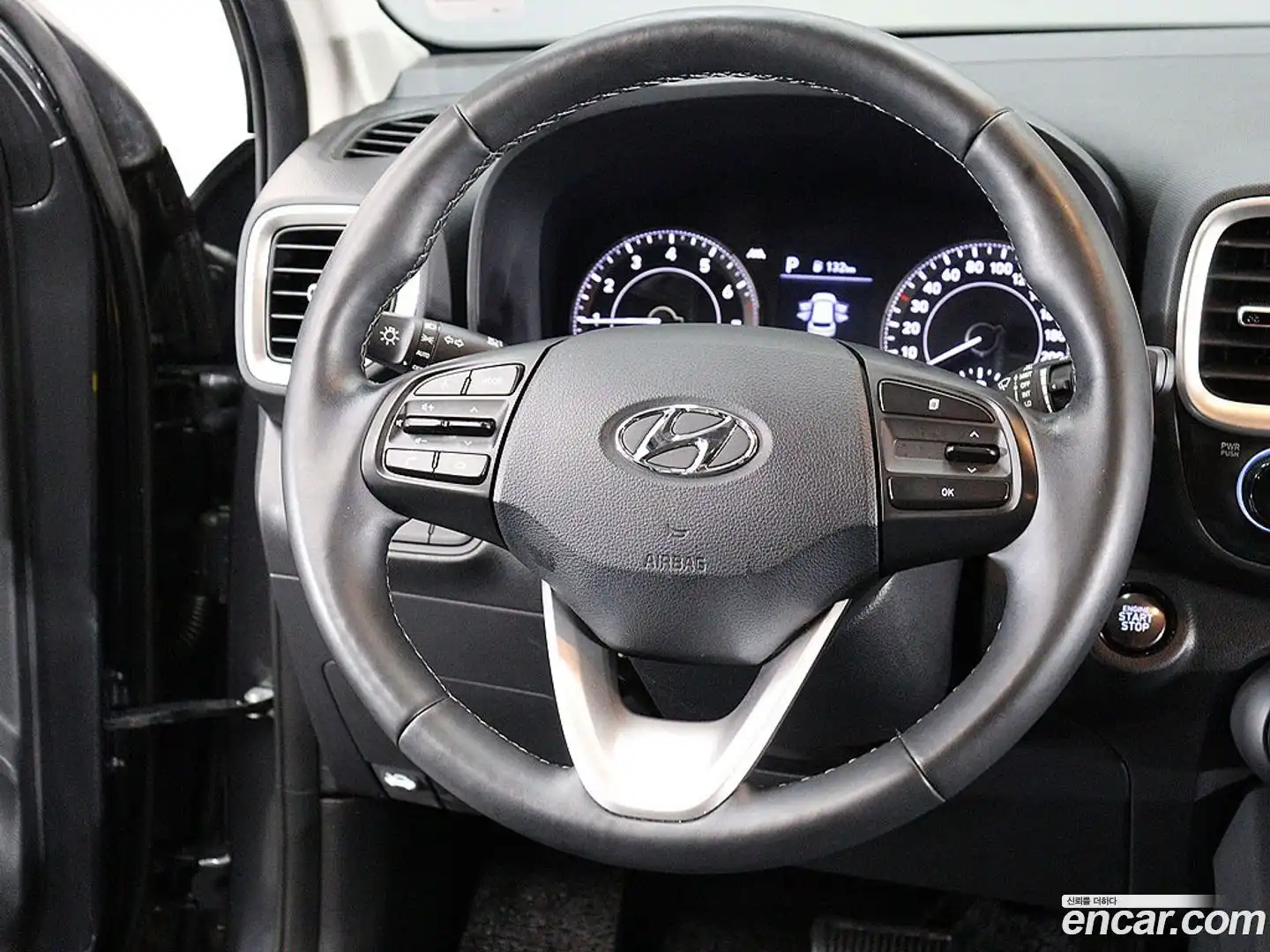 Venue Hyundai 2020.3-OPTION-017