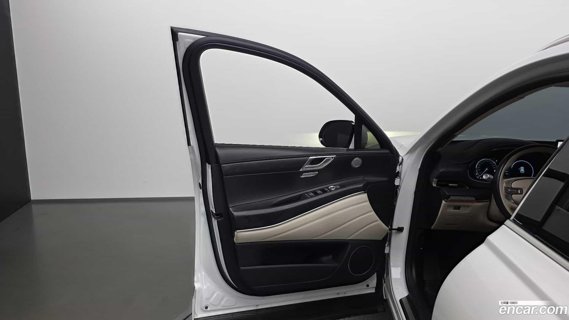 GV80 Genesis 2022.6-INNER-034