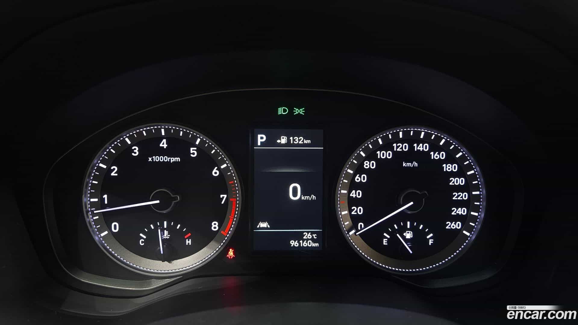 Grandeur Hyundai 2019.3-INNER-008
