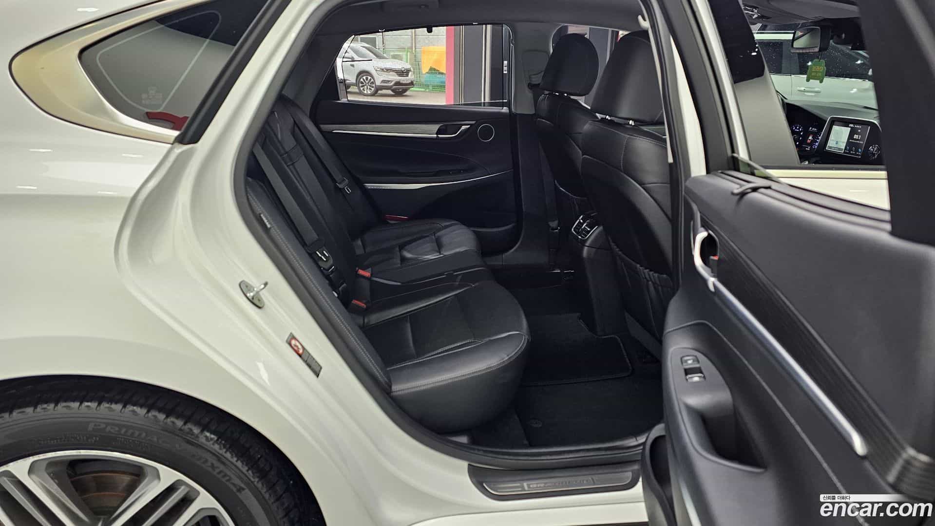 Grandeur Hyundai 2019.3-OPTION-016