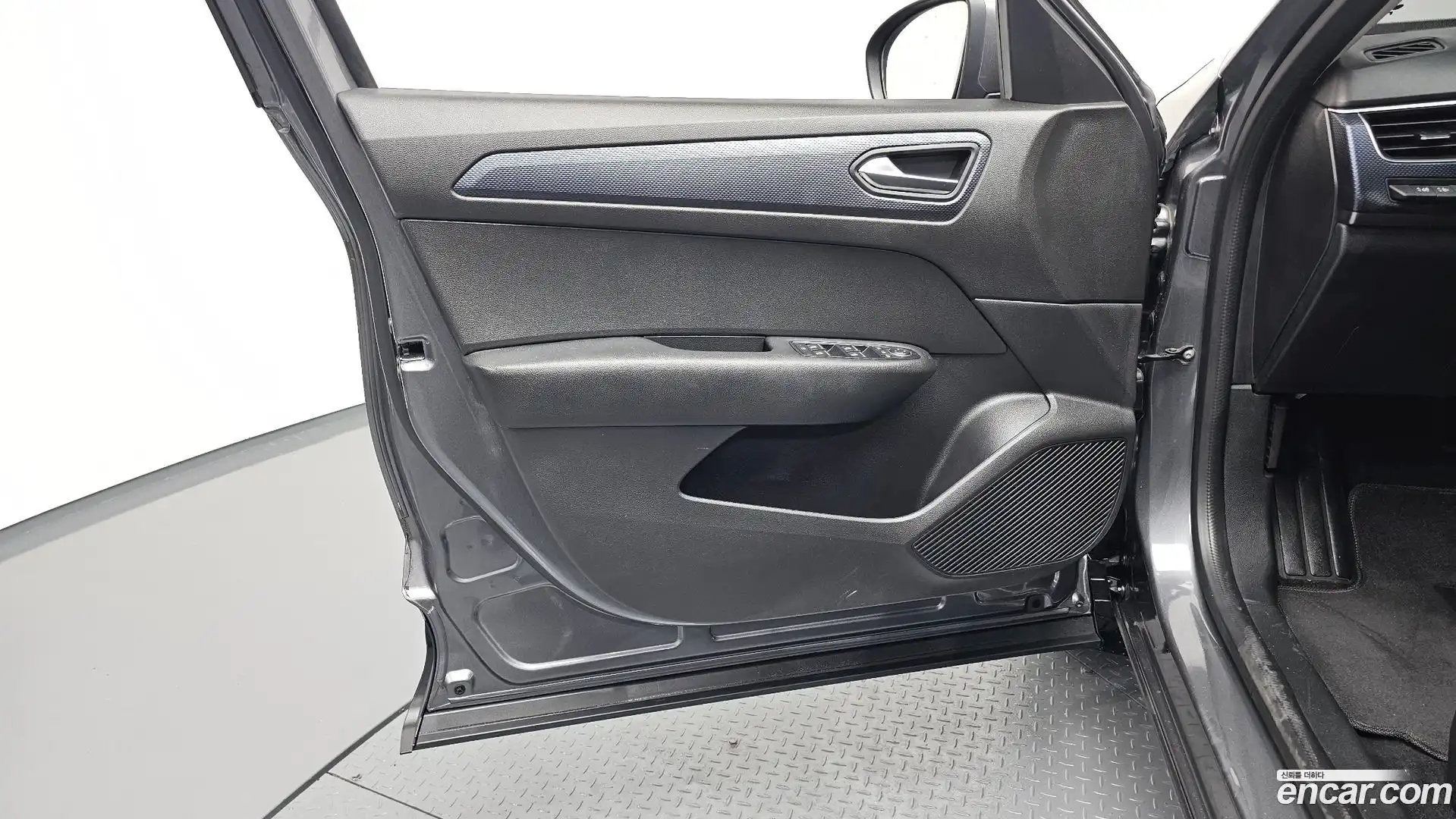 XM3 Renault Korea 2021.6-INNER-034