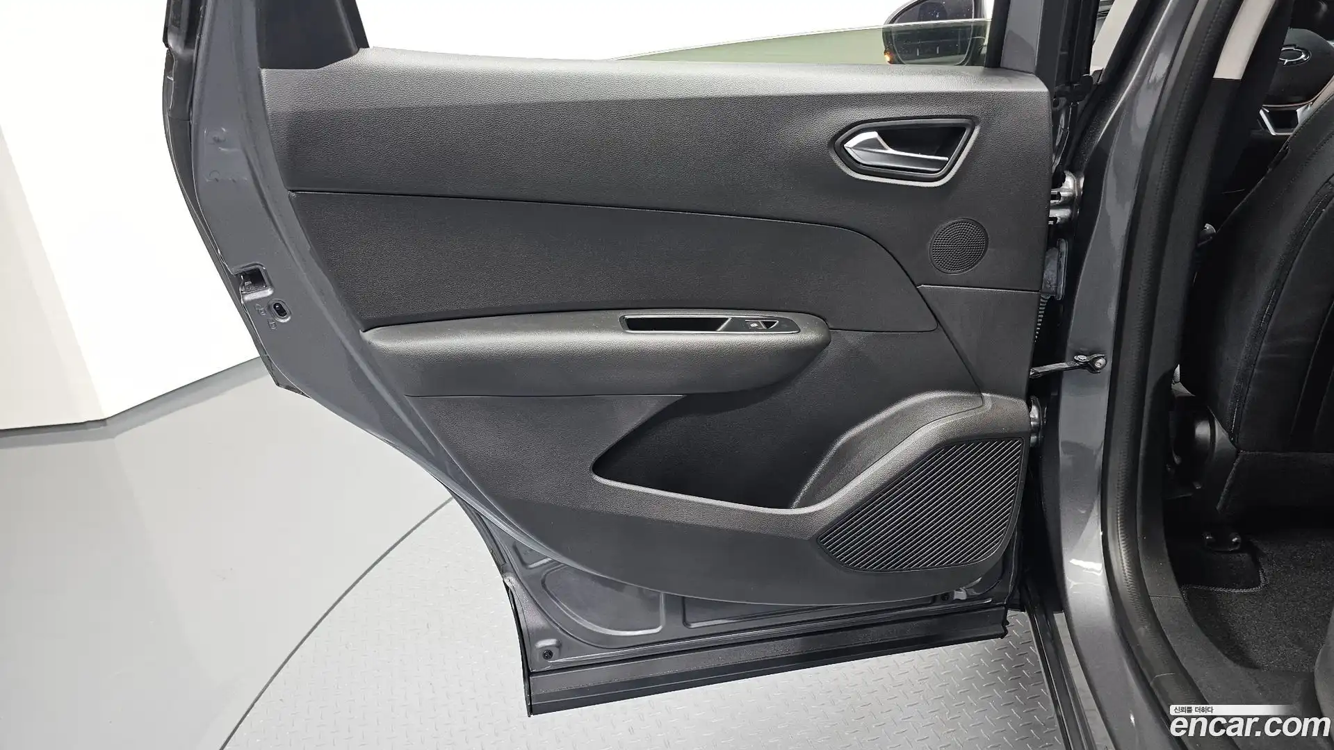XM3 Renault Korea 2021.6-INNER-035