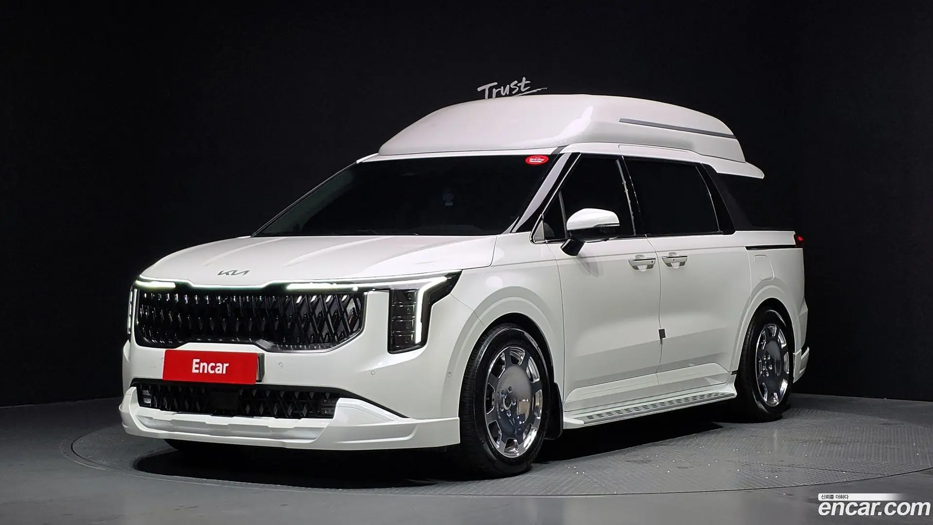 Main__Slider__Photo:Canival Kia 2024.1-0