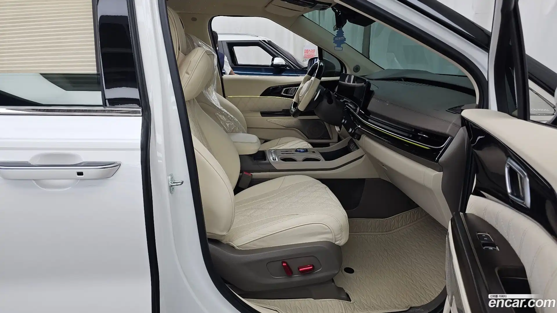Canival Kia 2024.1-INNER-036