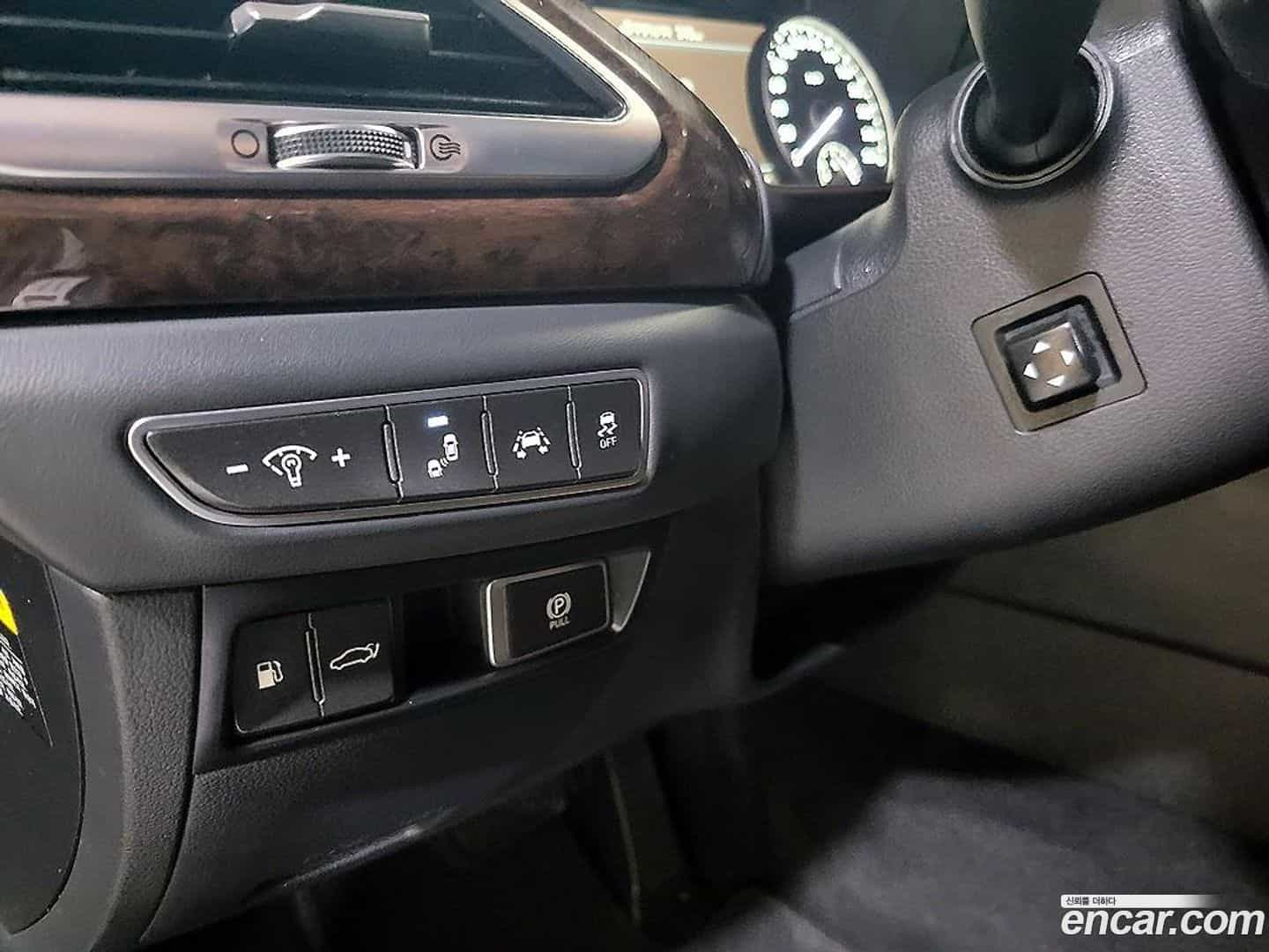 EQ900 Genesis 2016.4-OPTION-019