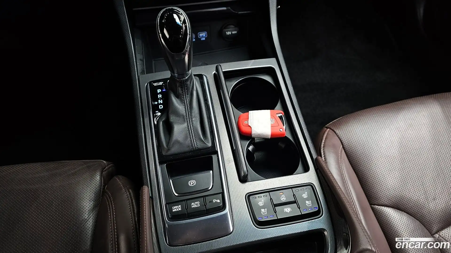 Aslan Hyundai 2016.0-INNER-009