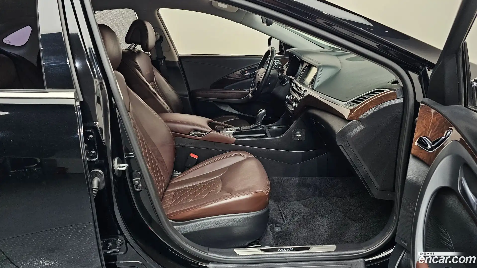 Aslan Hyundai 2016.0-INNER-036