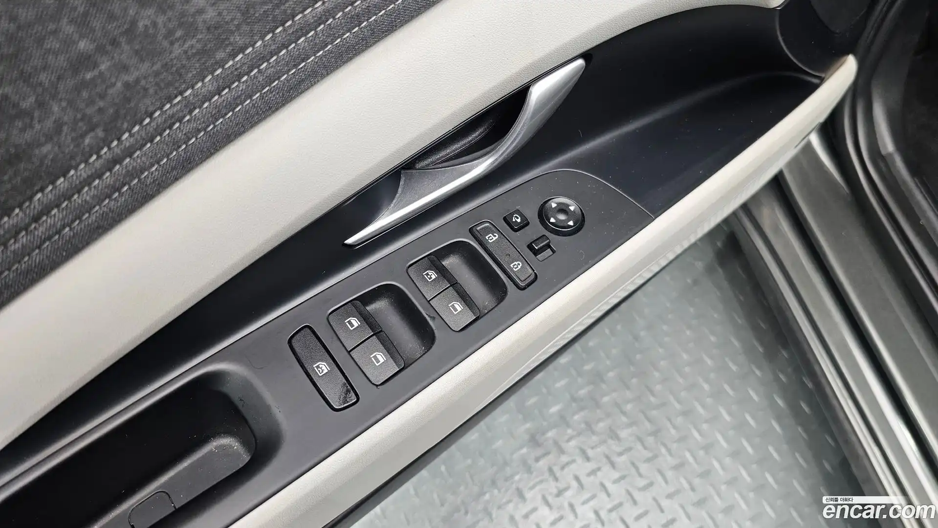 AVANTE Hyundai 2020.5-OPTION-024
