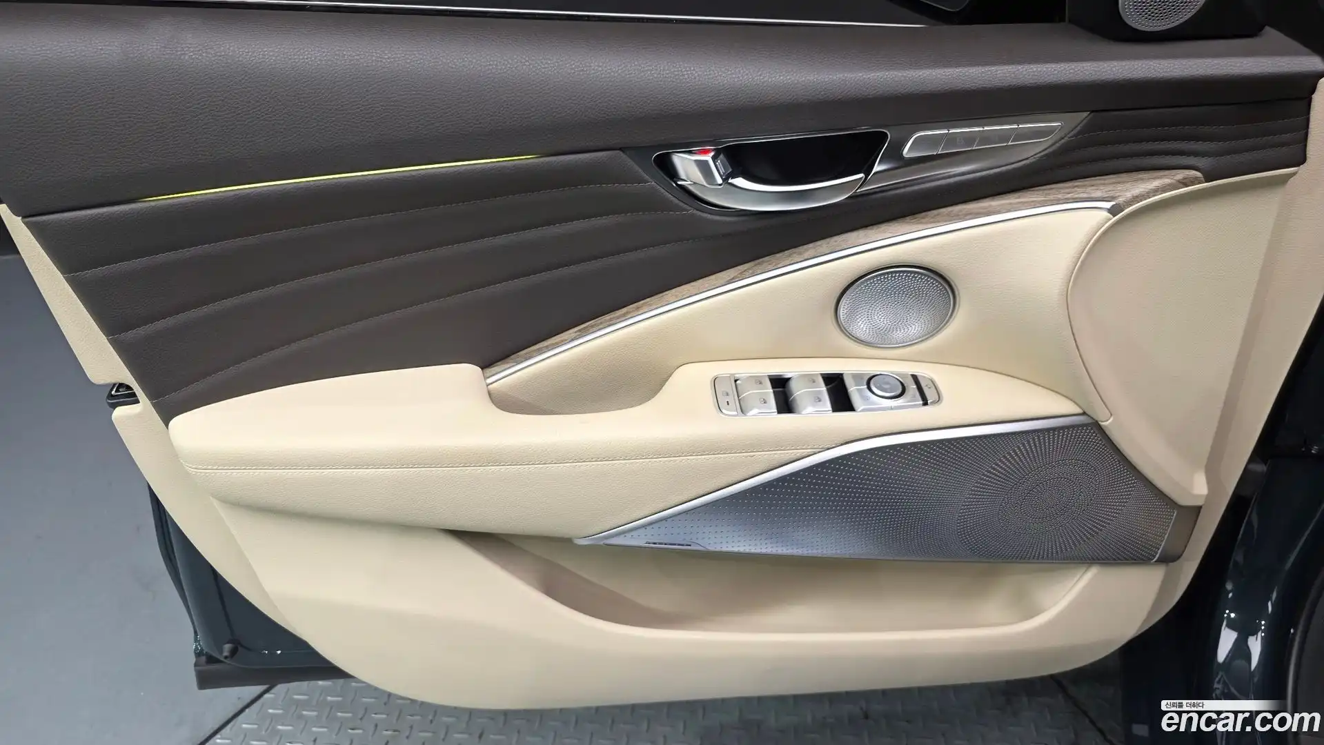 K9 Kia 2022.0-INNER-034