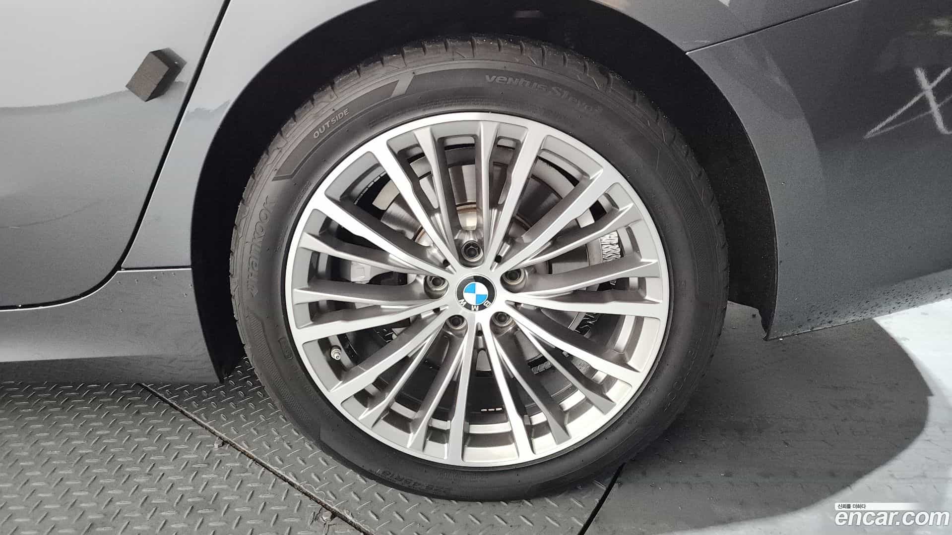 3-Series BMW 2021.5-OUTER-031