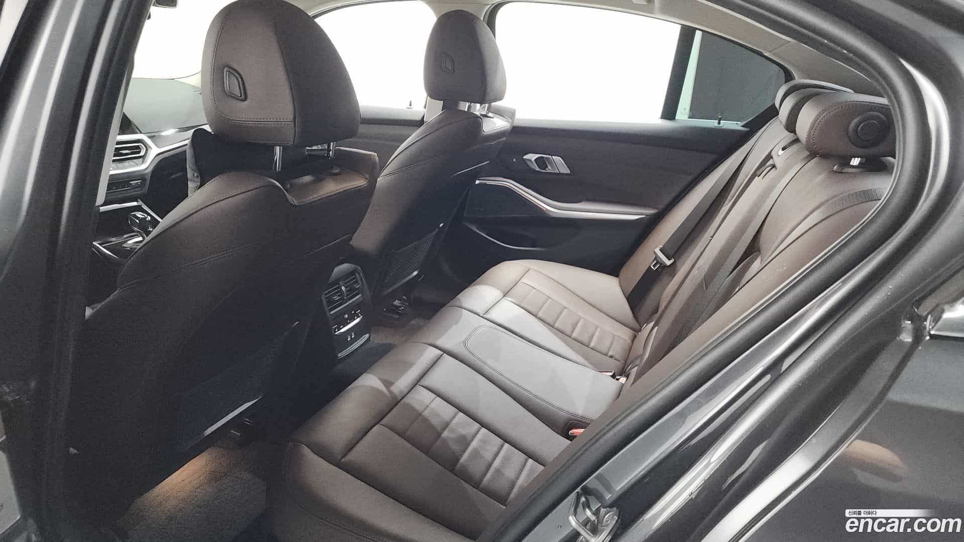 3-Series BMW 2021.5-OPTION-040
