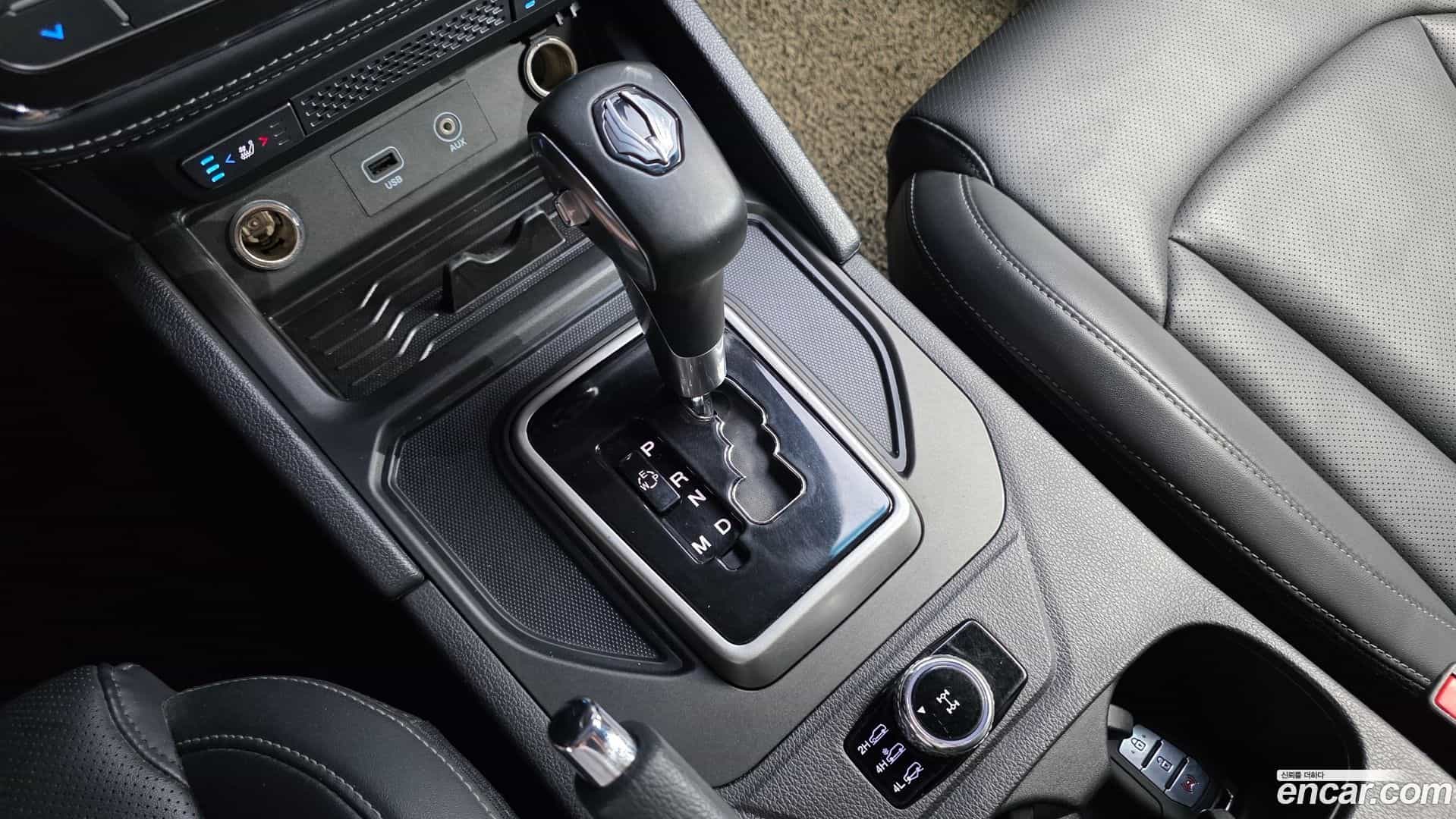 Rexton KG Mobility 2019.6-INNER-009