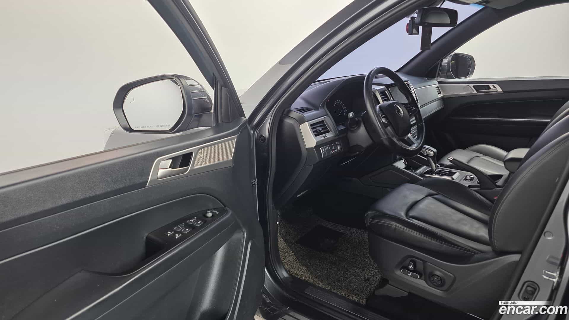 Rexton KG Mobility 2019.6-OPTION-015