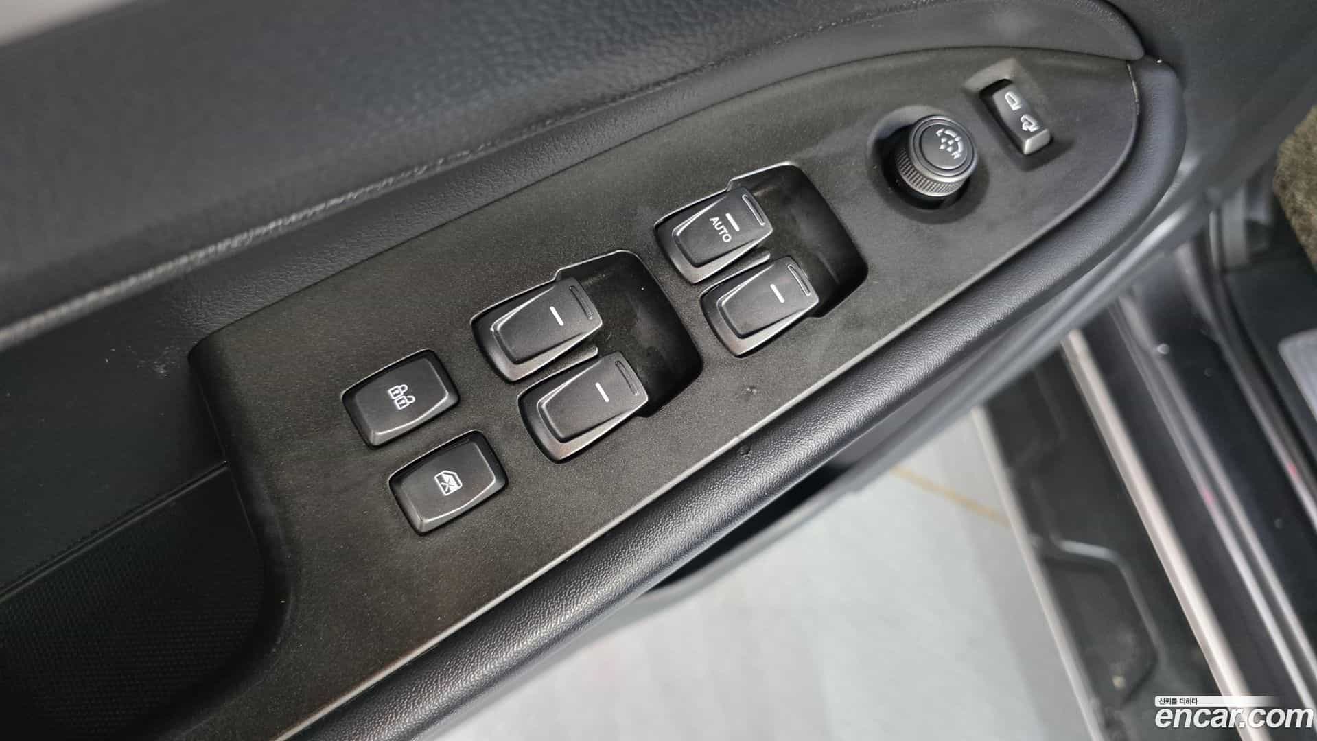 Rexton KG Mobility 2019.6-OPTION-016