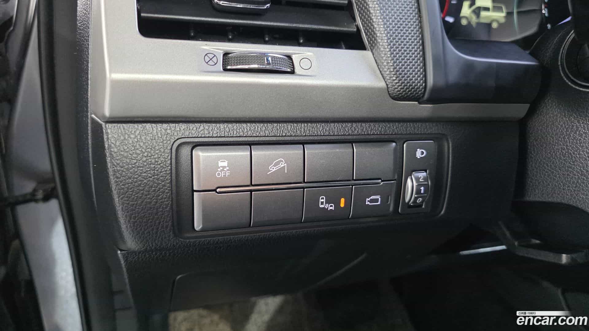 Rexton KG Mobility 2019.6-OPTION-017