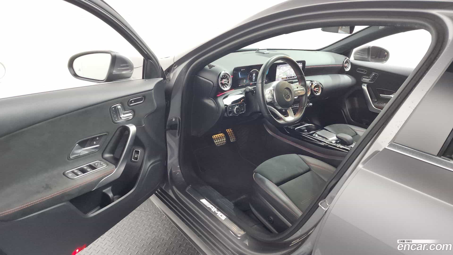 A-Class Mercedes-Benz 2021.4-INNER-010