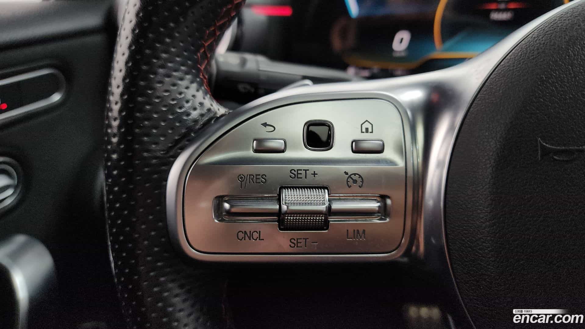 A-Class Mercedes-Benz 2021.4-OPTION-019