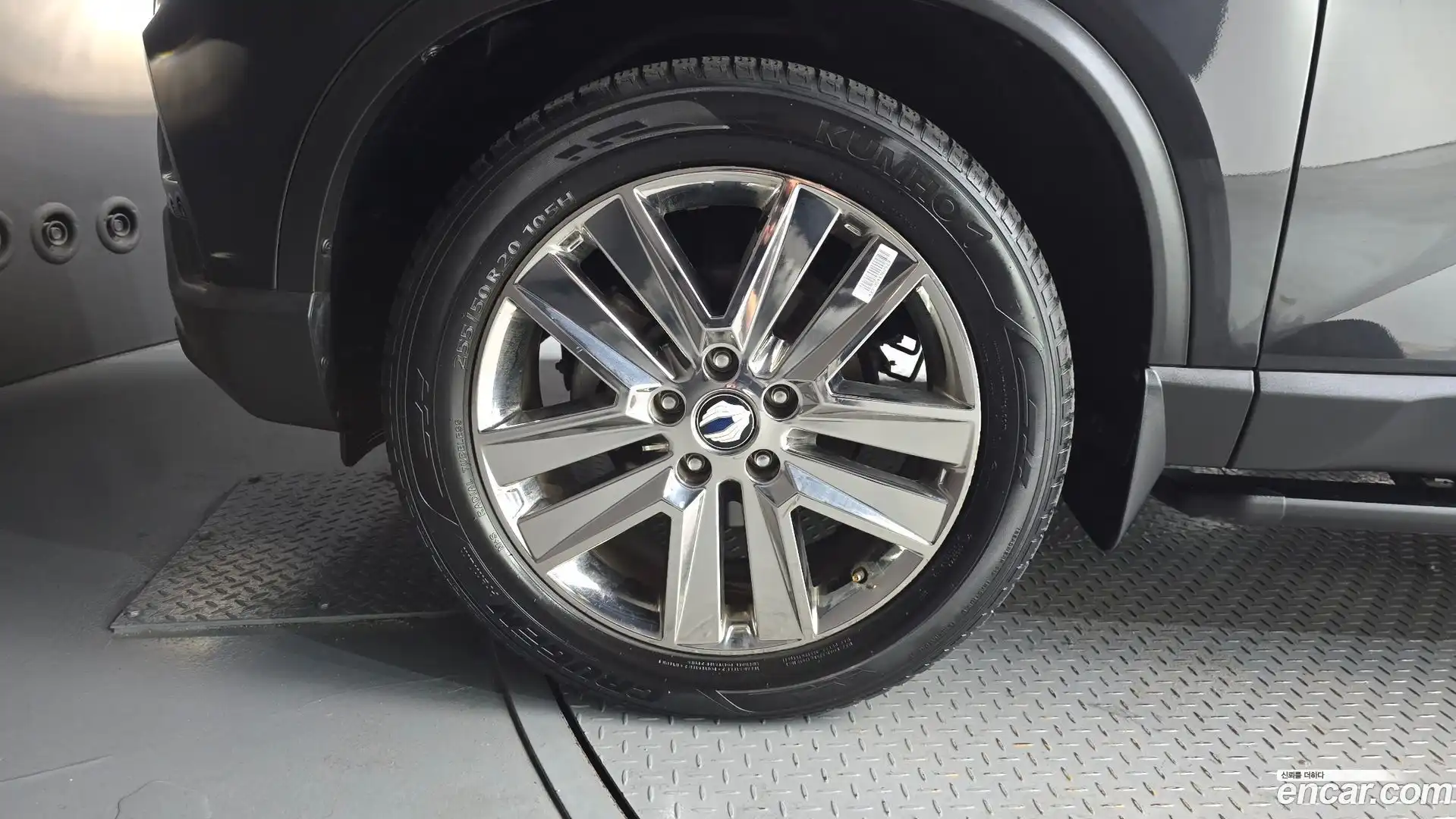 Rexton KG Mobility 2018.3-OUTER-005