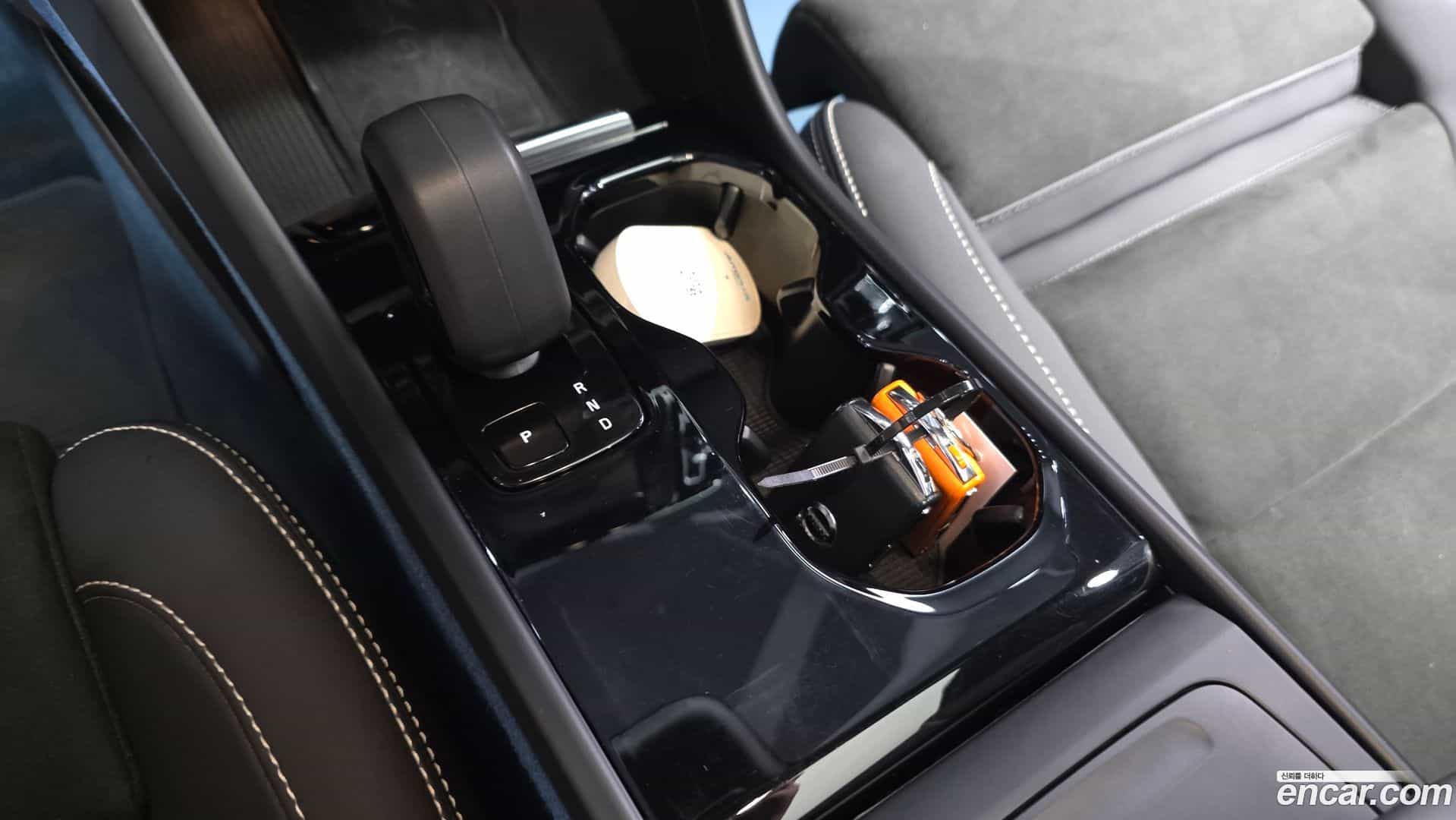 C40 Volvo 2022.3-INNER-009