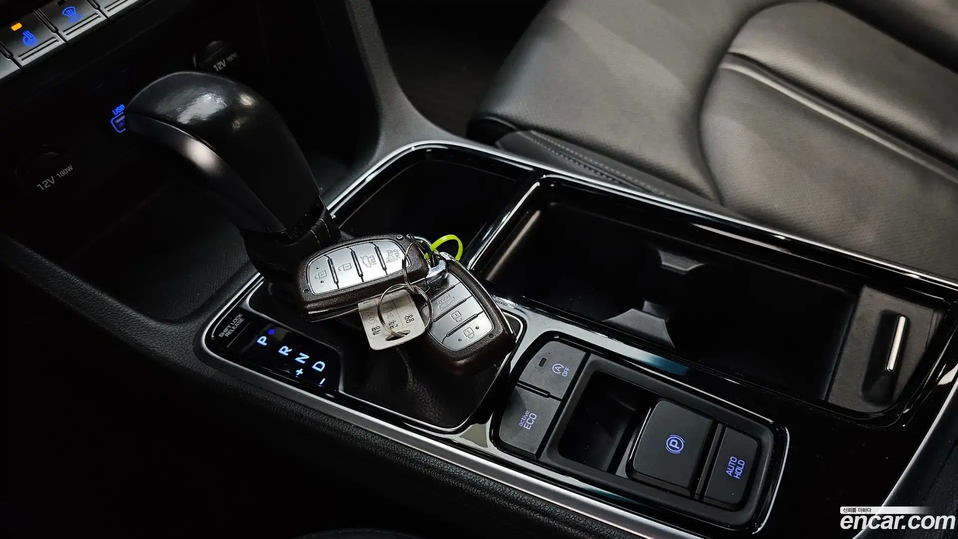Sonata Hyundai 2018.0-INNER-009
