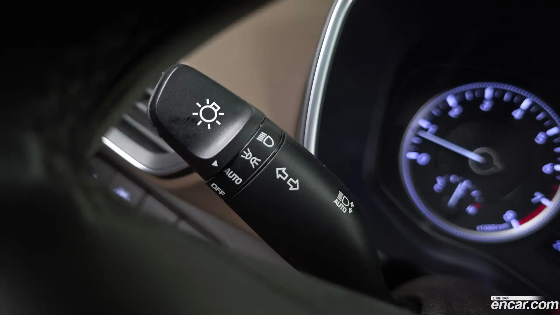 Santafe Hyundai 2019.5-OPTION-043