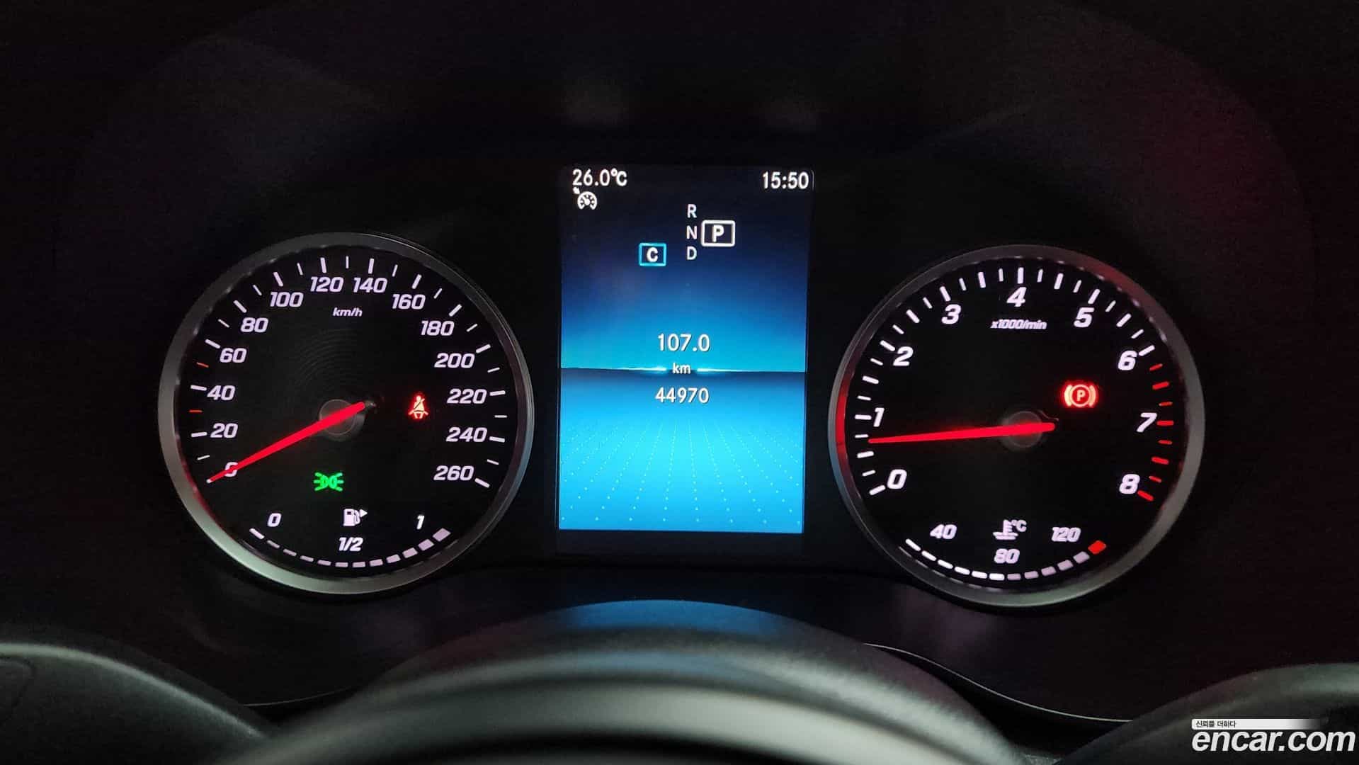 C-Class Mercedes-Benz 2019.8-INNER-008