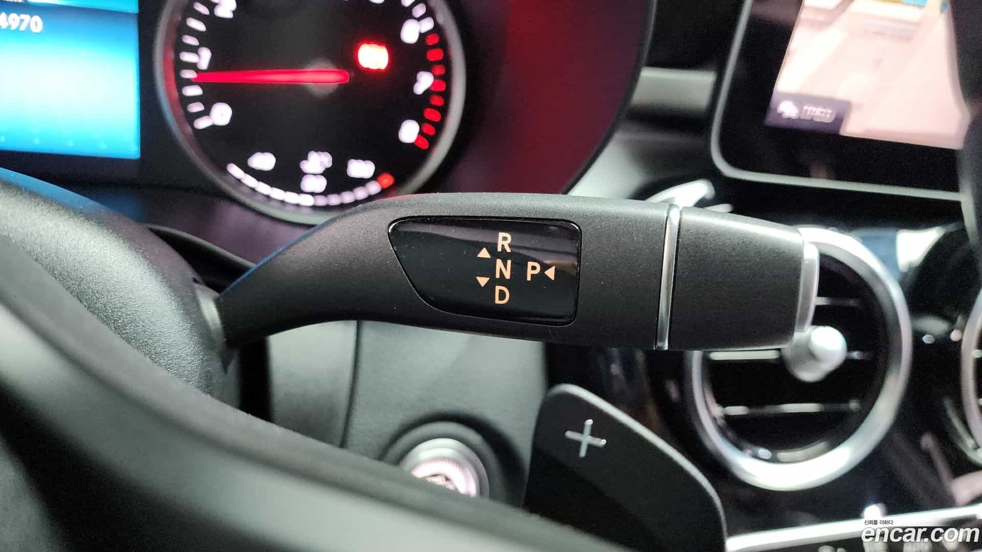 C-Class Mercedes-Benz 2019.8-INNER-009