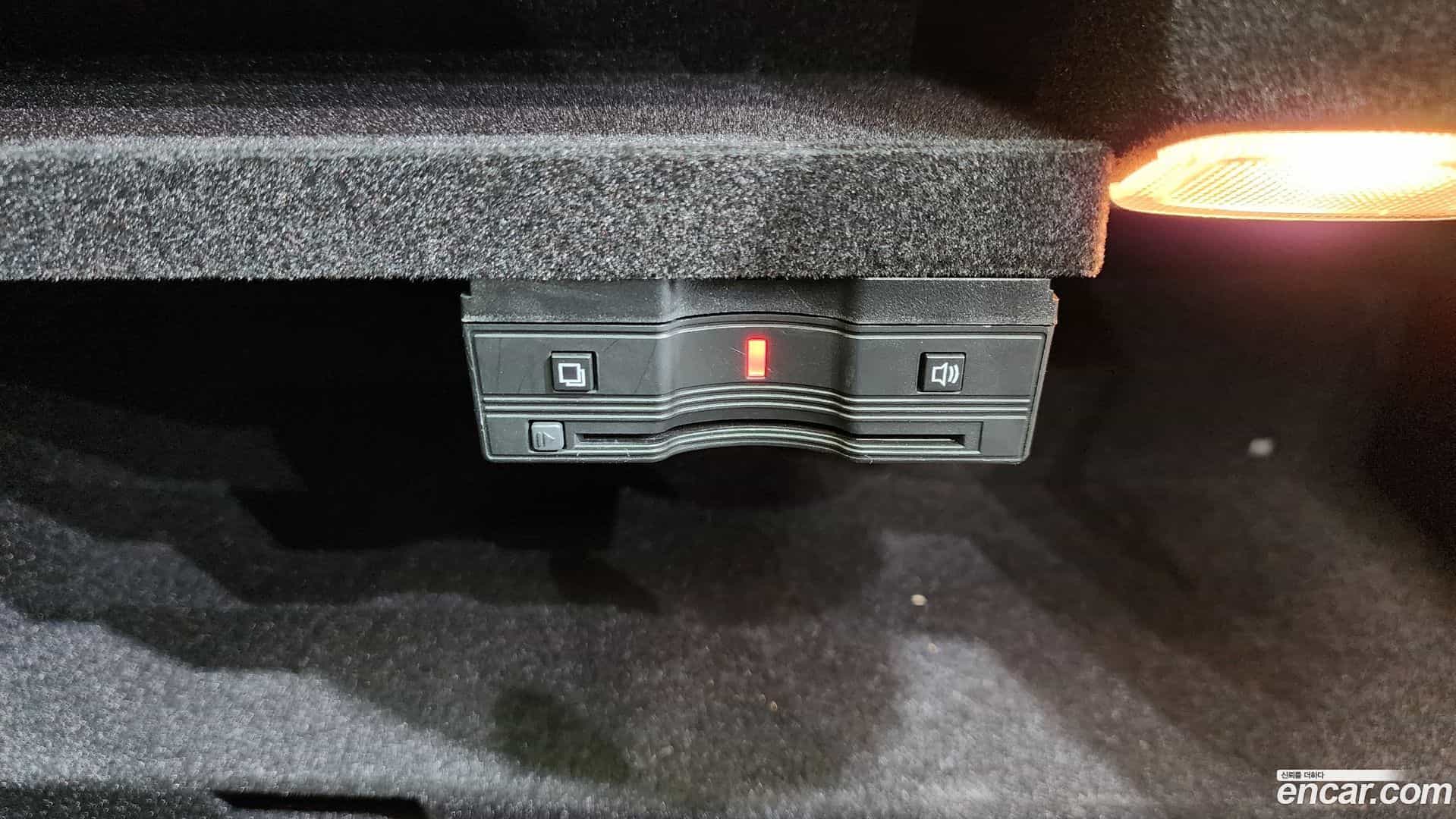 C-Class Mercedes-Benz 2019.8-OPTION-042