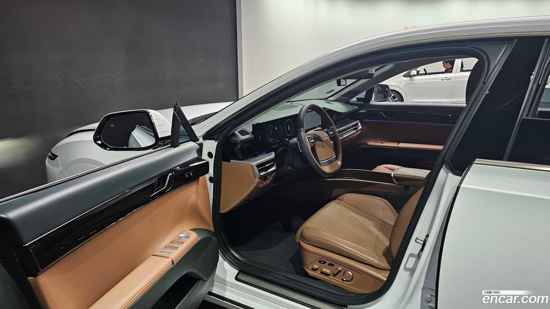 Grandeur Hyundai 2023.3-INNER-010