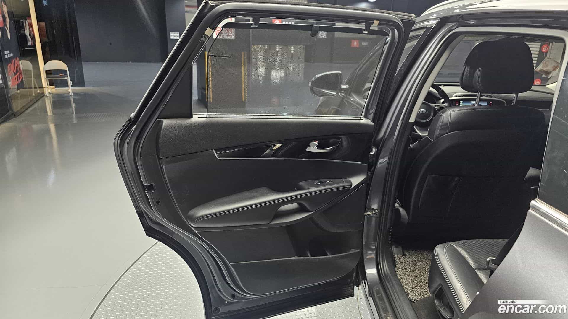 Sorento Kia 2015.1-INNER-035