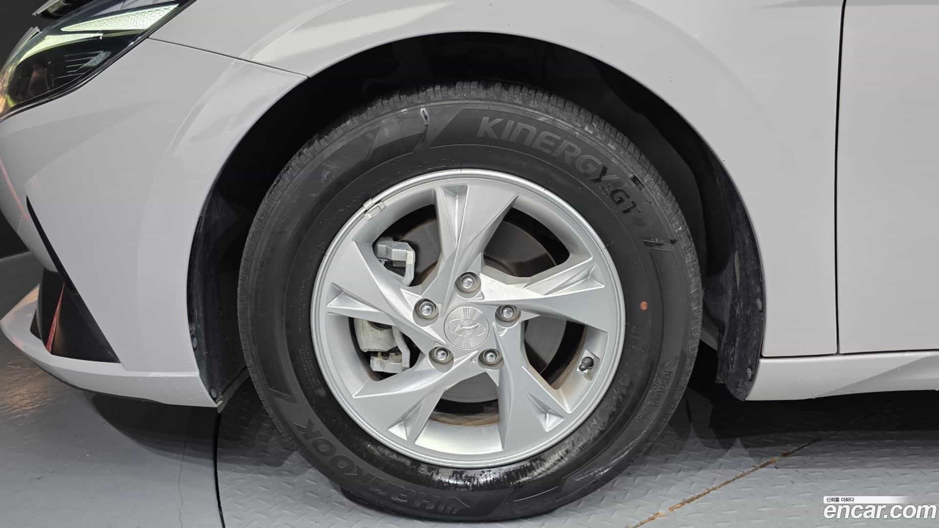 AVANTE Hyundai 2022.2-OUTER-005