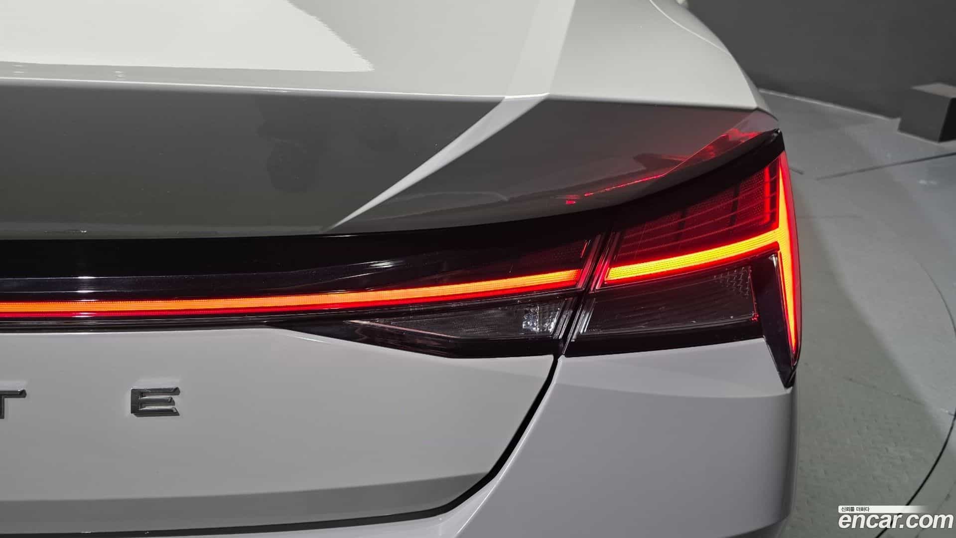 AVANTE Hyundai 2022.2-OUTER-033