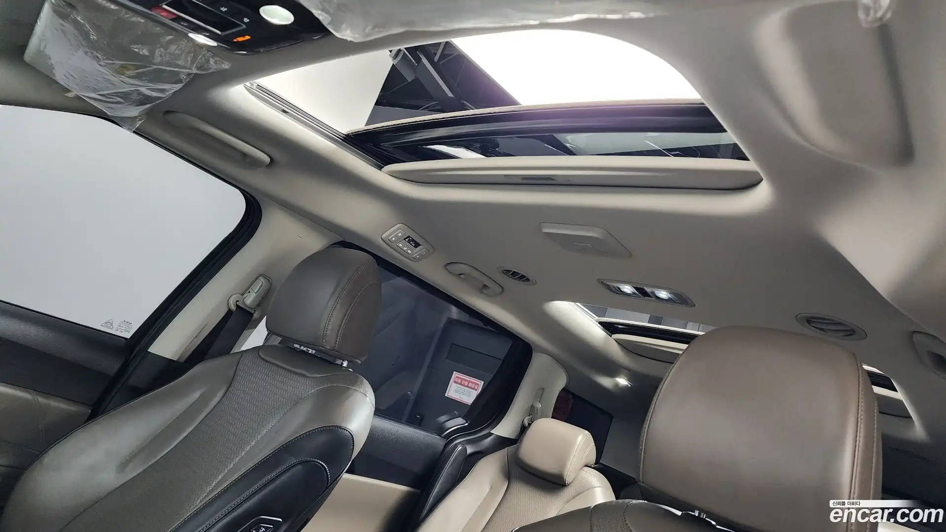 Canival Kia 2024.4-OPTION-023