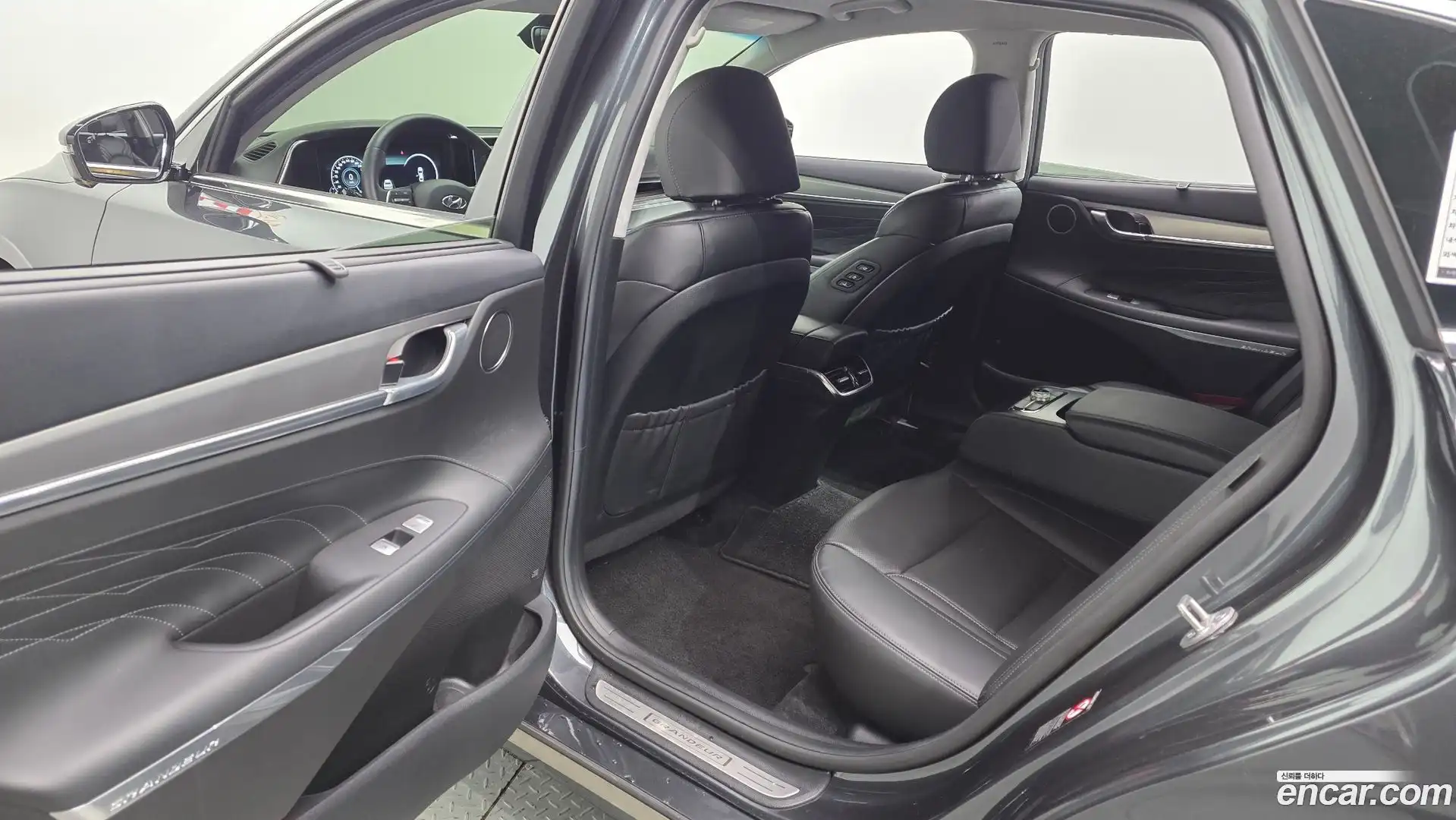 Grandeur Hyundai 2022.7-OPTION-015