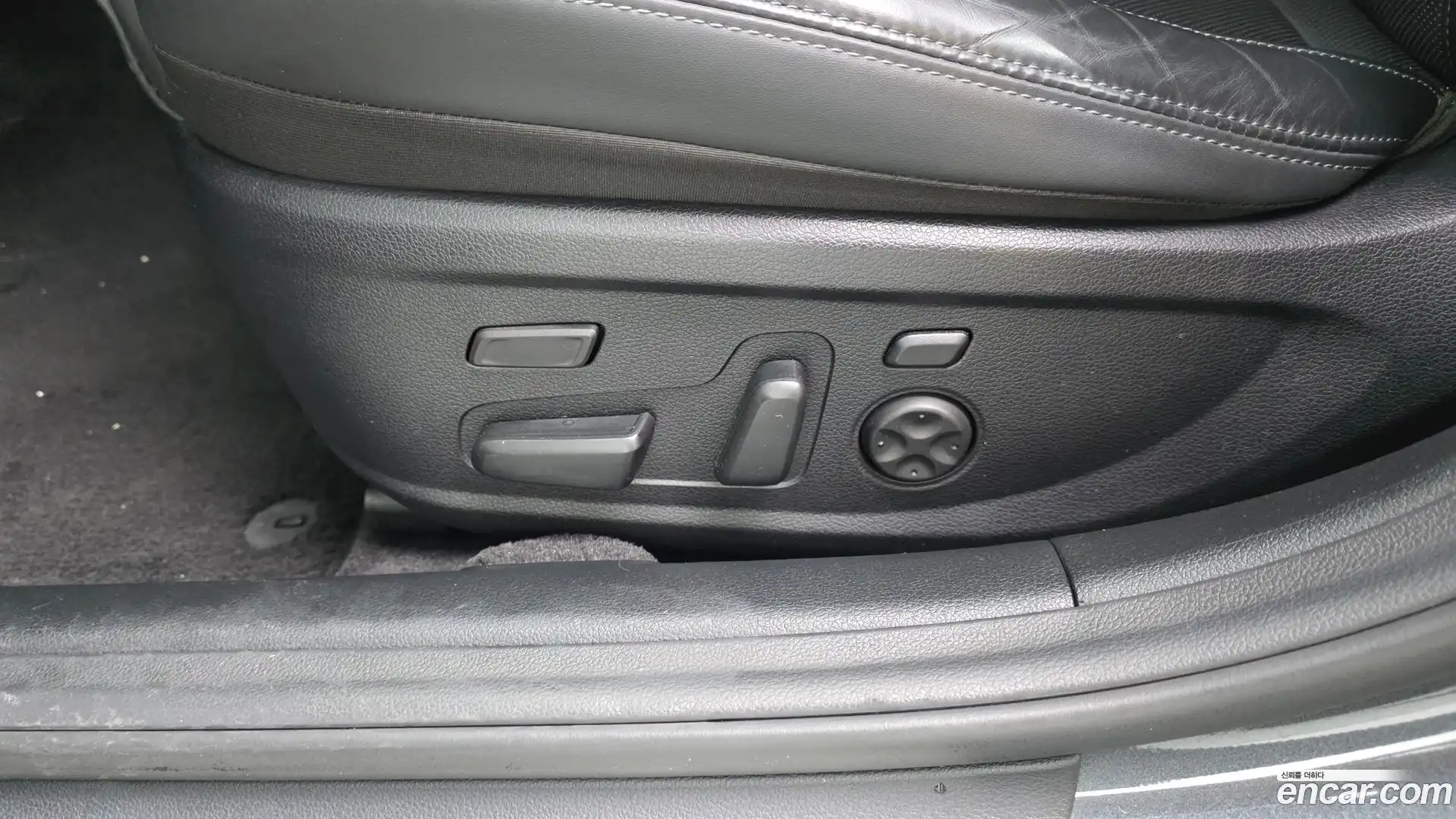 Grandeur Hyundai 2022.7-OPTION-044