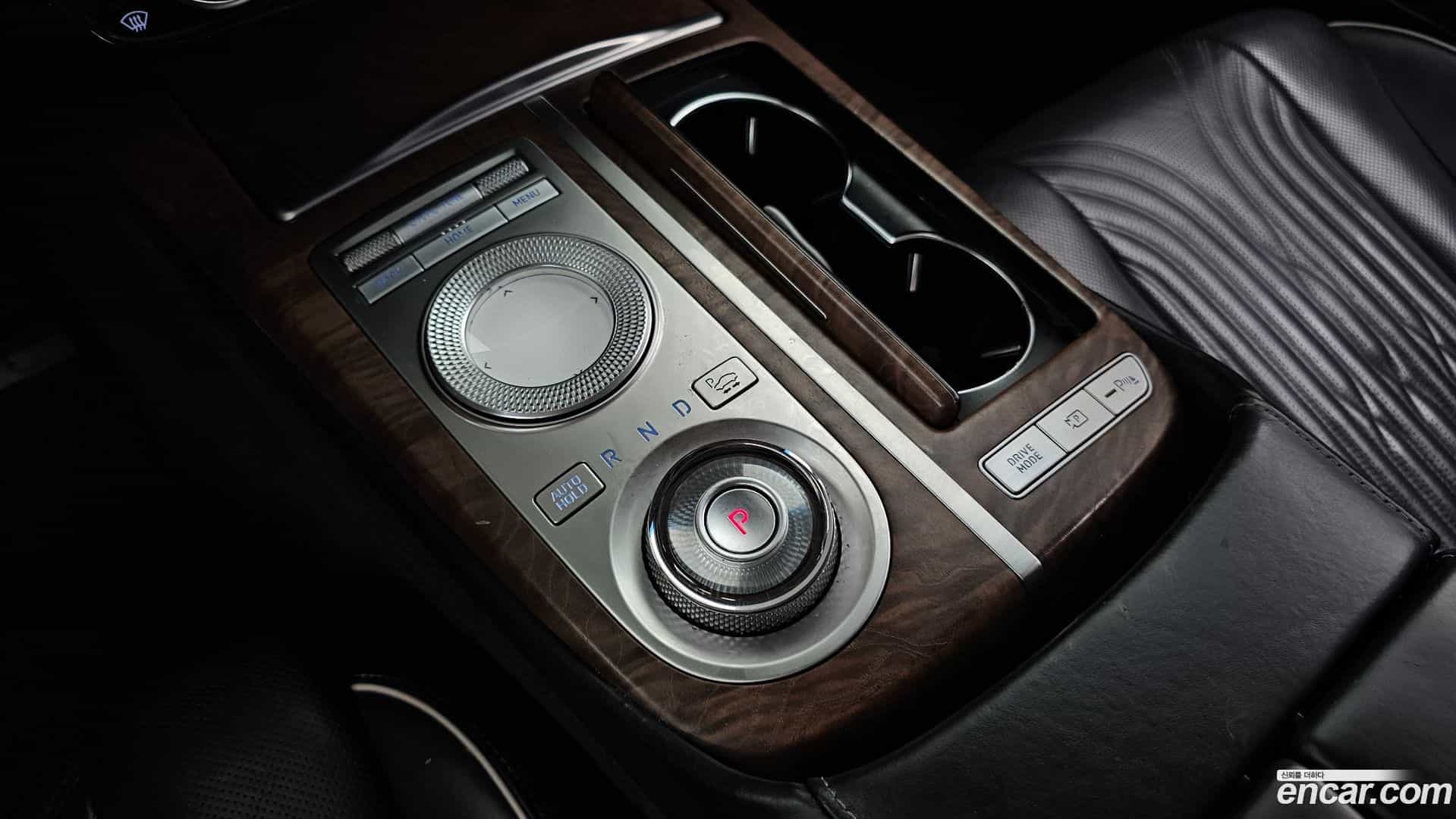 G80 Genesis 2021.2-INNER-009