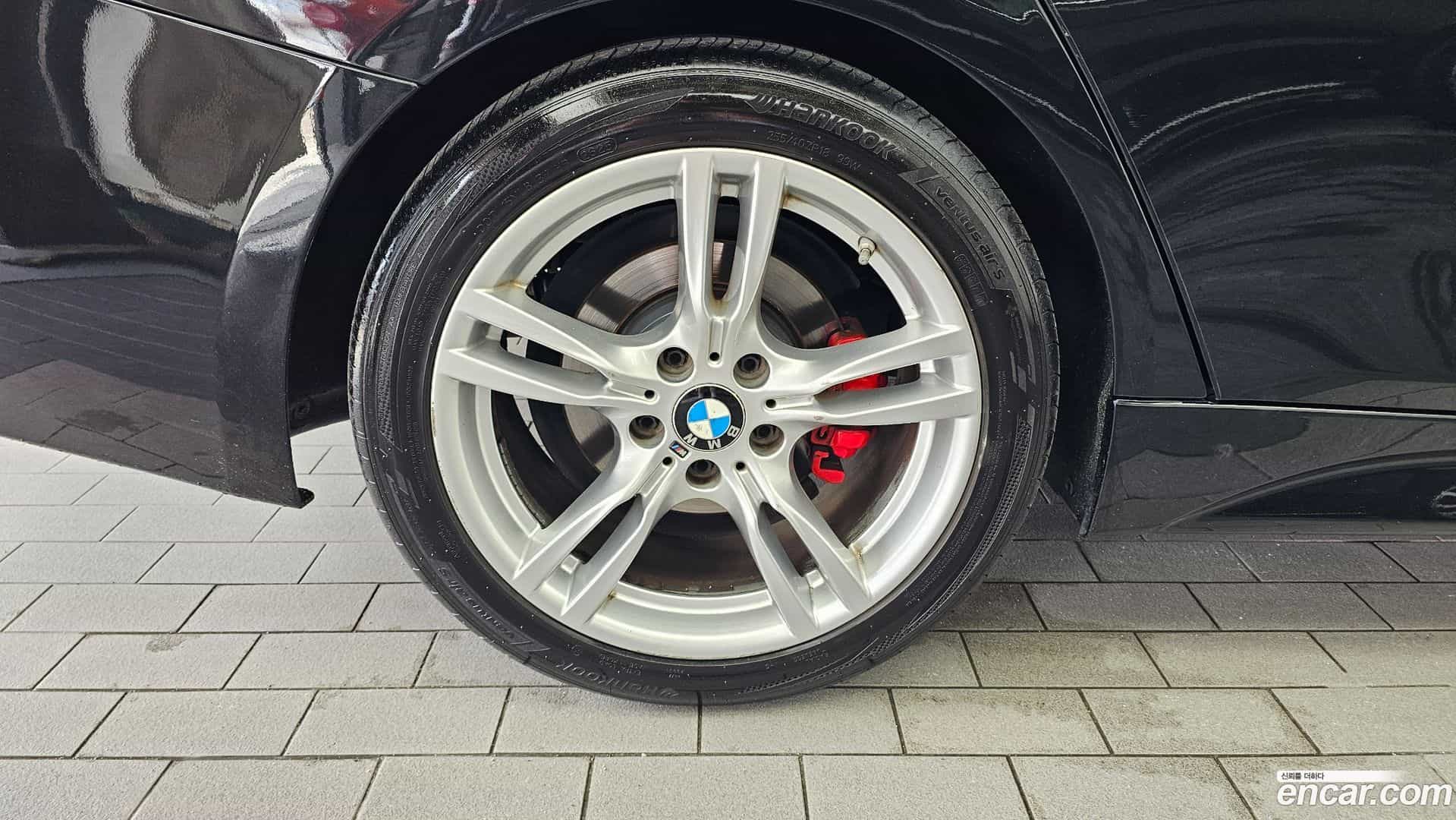 3-Series BMW 2018.0-OUTER-005