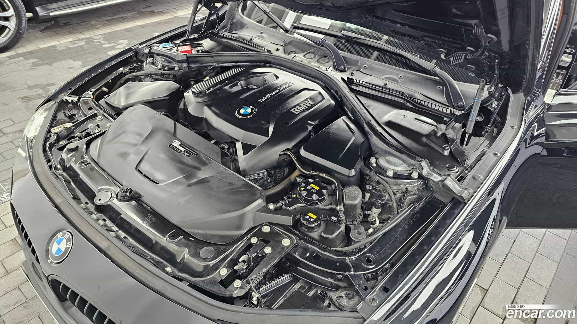 3-Series BMW 2018.0-OUTER-006