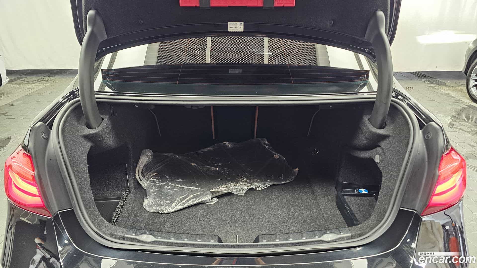 3-Series BMW 2018.0-OPTION-024